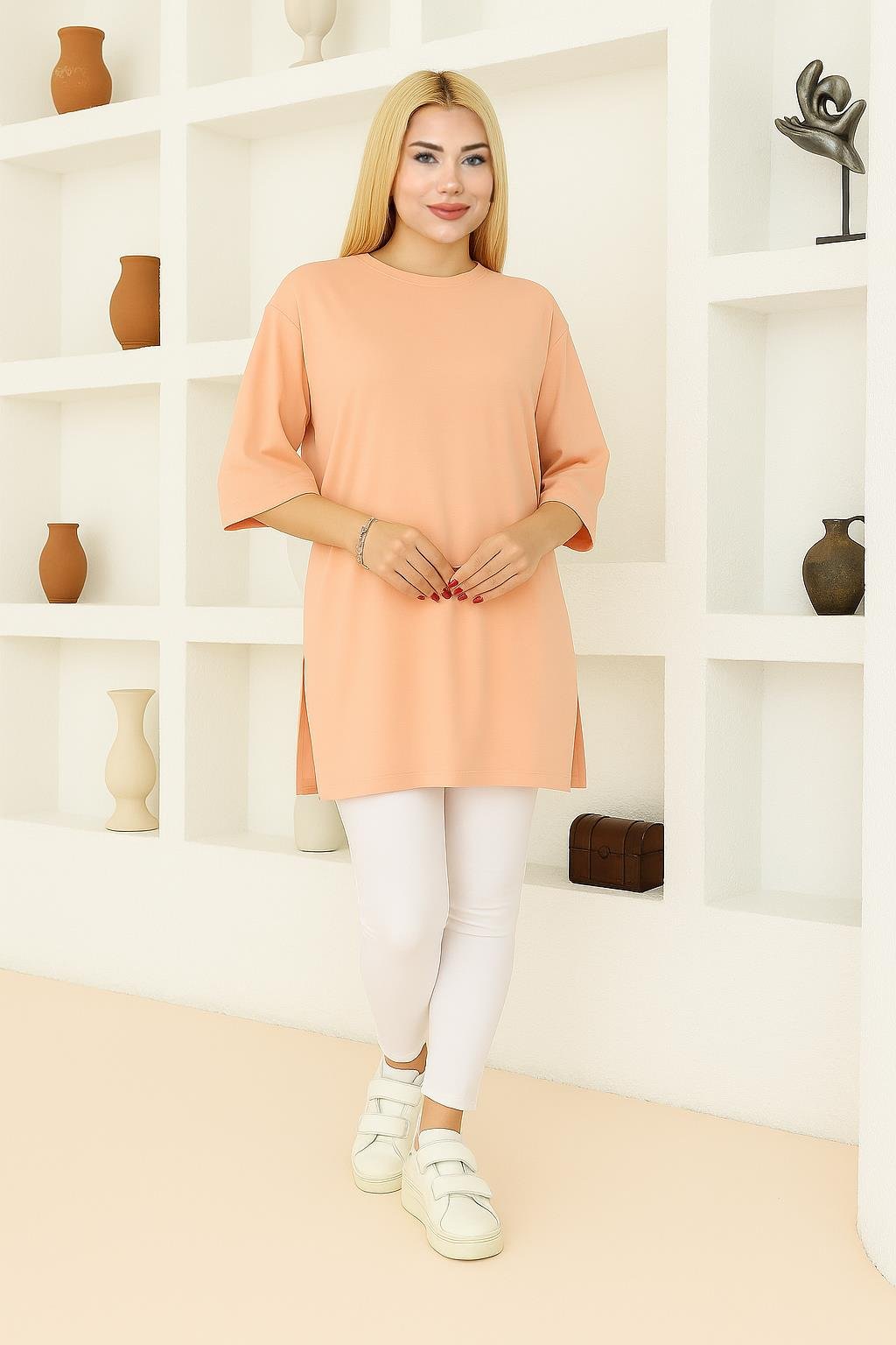 Kadın Şeftali Rengi Oversize Tunik Tişört – Yarım Kollu, Yuvarlak Yaka, Rahat Kesim