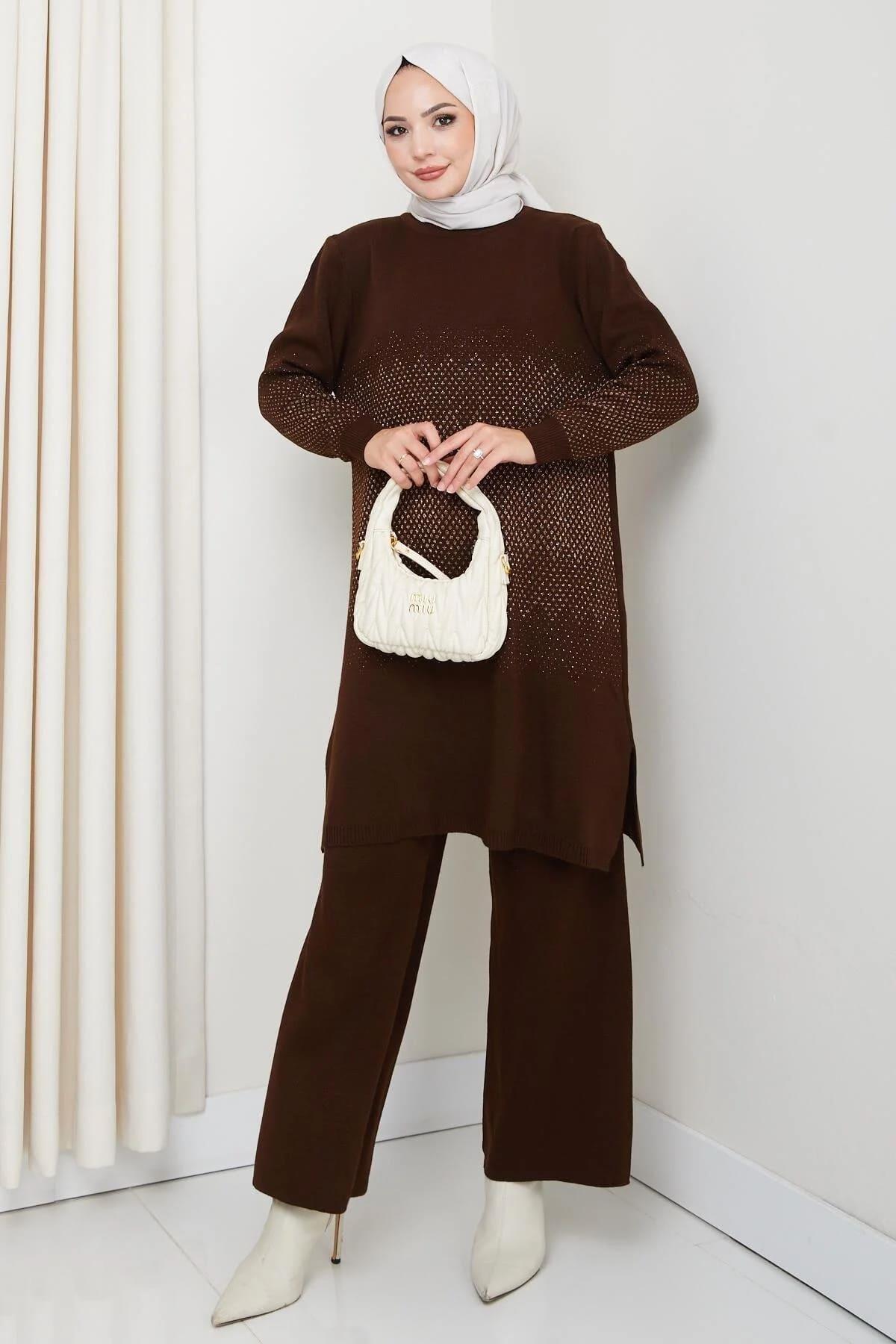 Kadın Simli Desenli Triko Tesettür Kazak – Şık Günlük Model