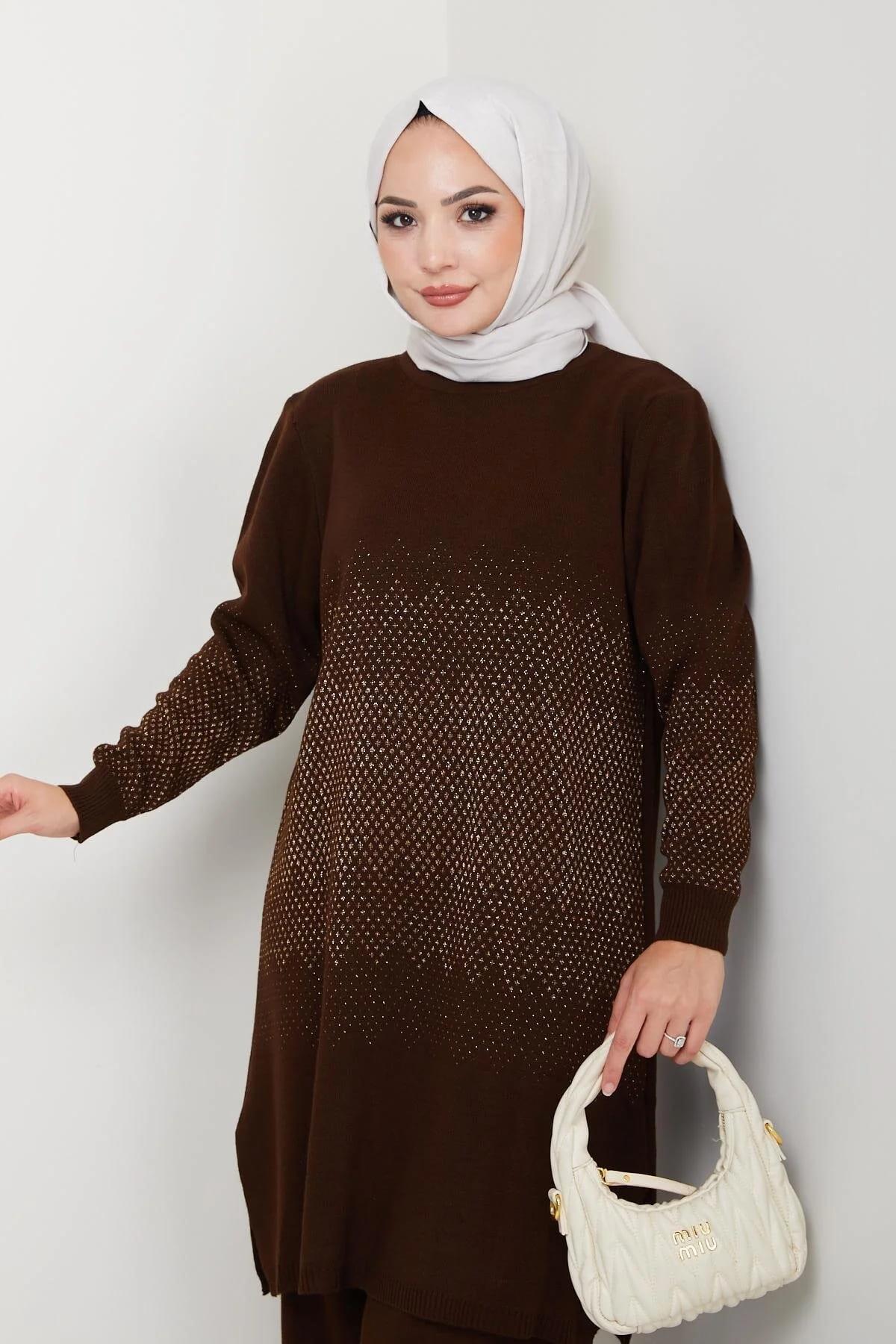 Kadın Simli Desenli Triko Tesettür Kazak – Şık Günlük Model