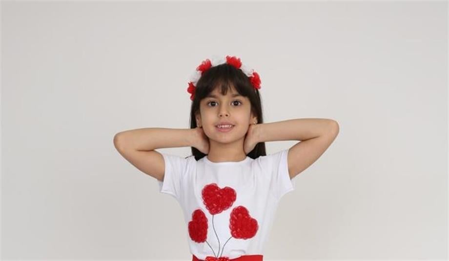 KIZ ÇOCUK DESENLİ 23 NİSAN 29 EKİM 19 MAYIS GÖSTERİ MEZUNİYET TOKA TAÇ