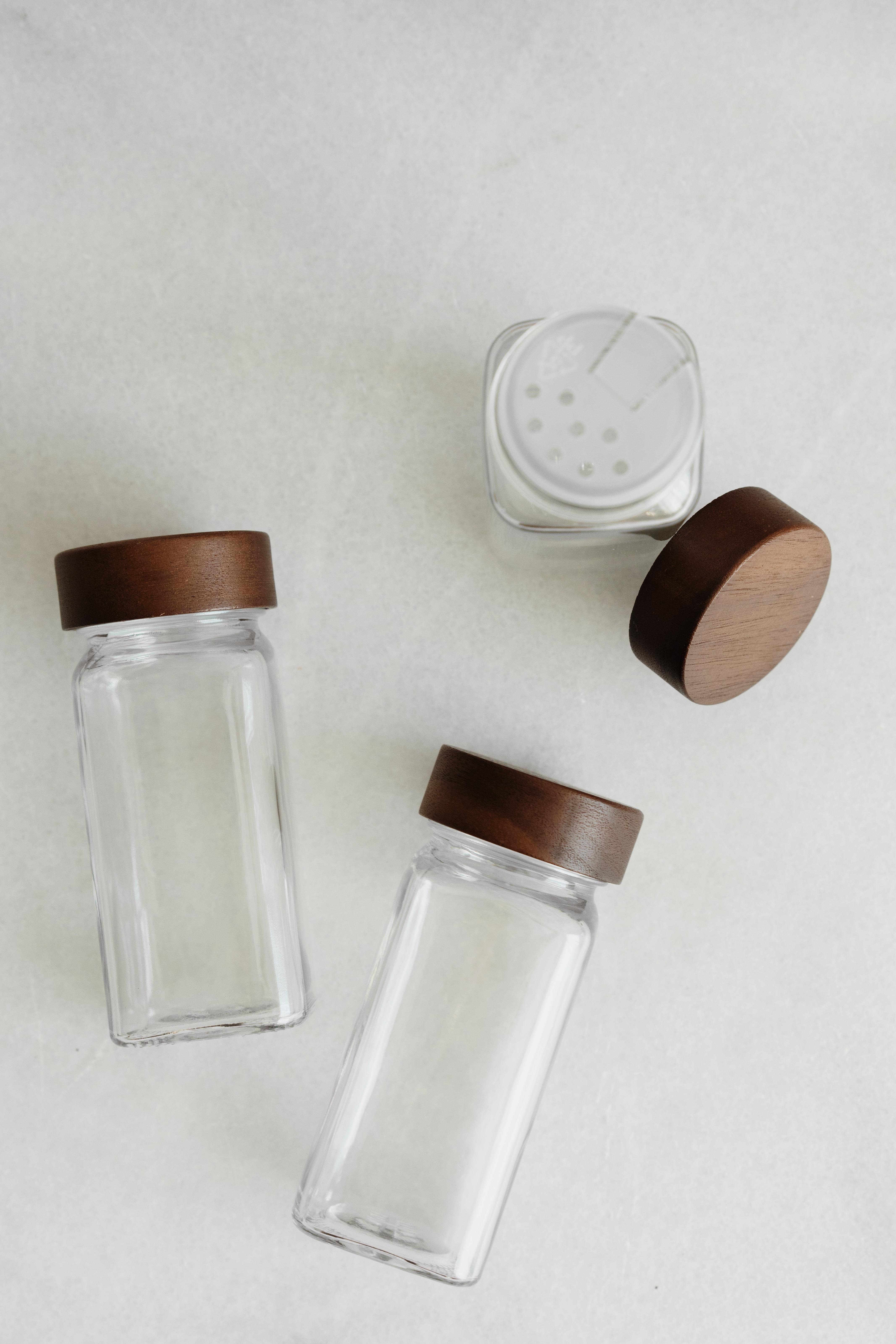 12'li Akasya Kapaklı Baharatlık Seti (25 adet etiket)