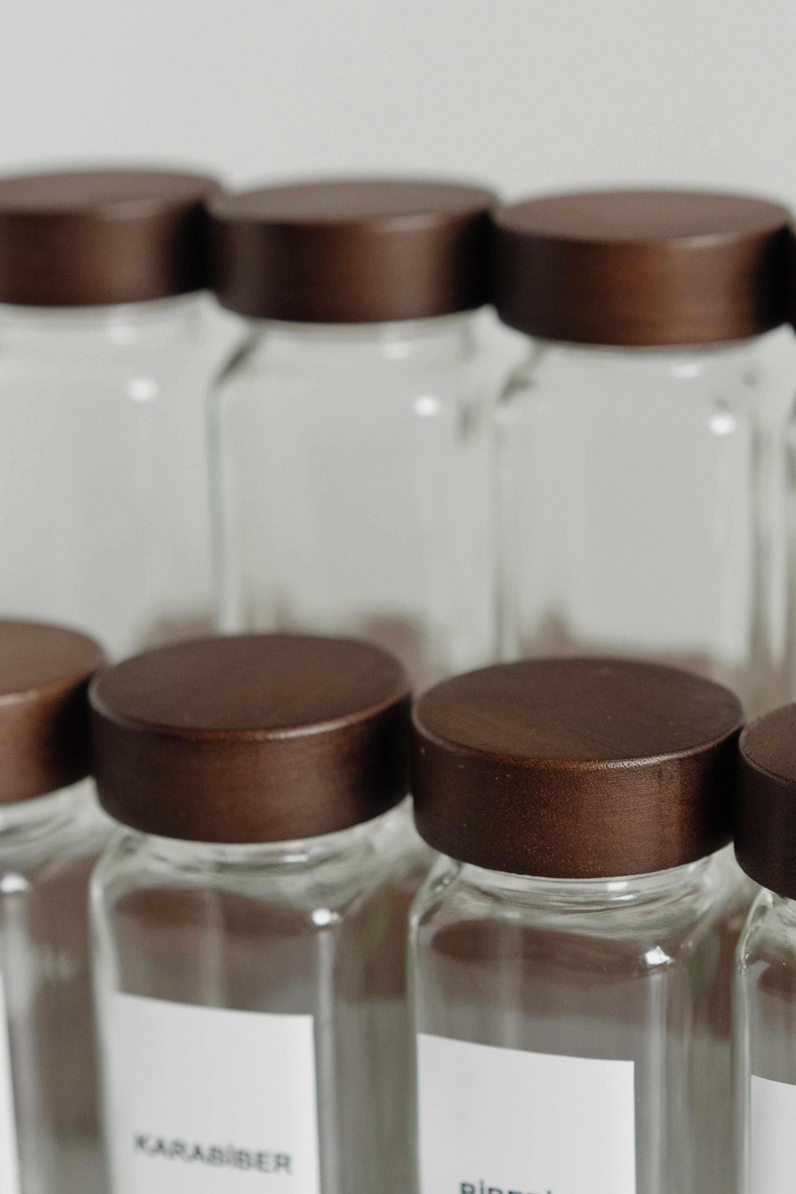 12'li Akasya Kapaklı Baharatlık Seti (25 adet etiket)