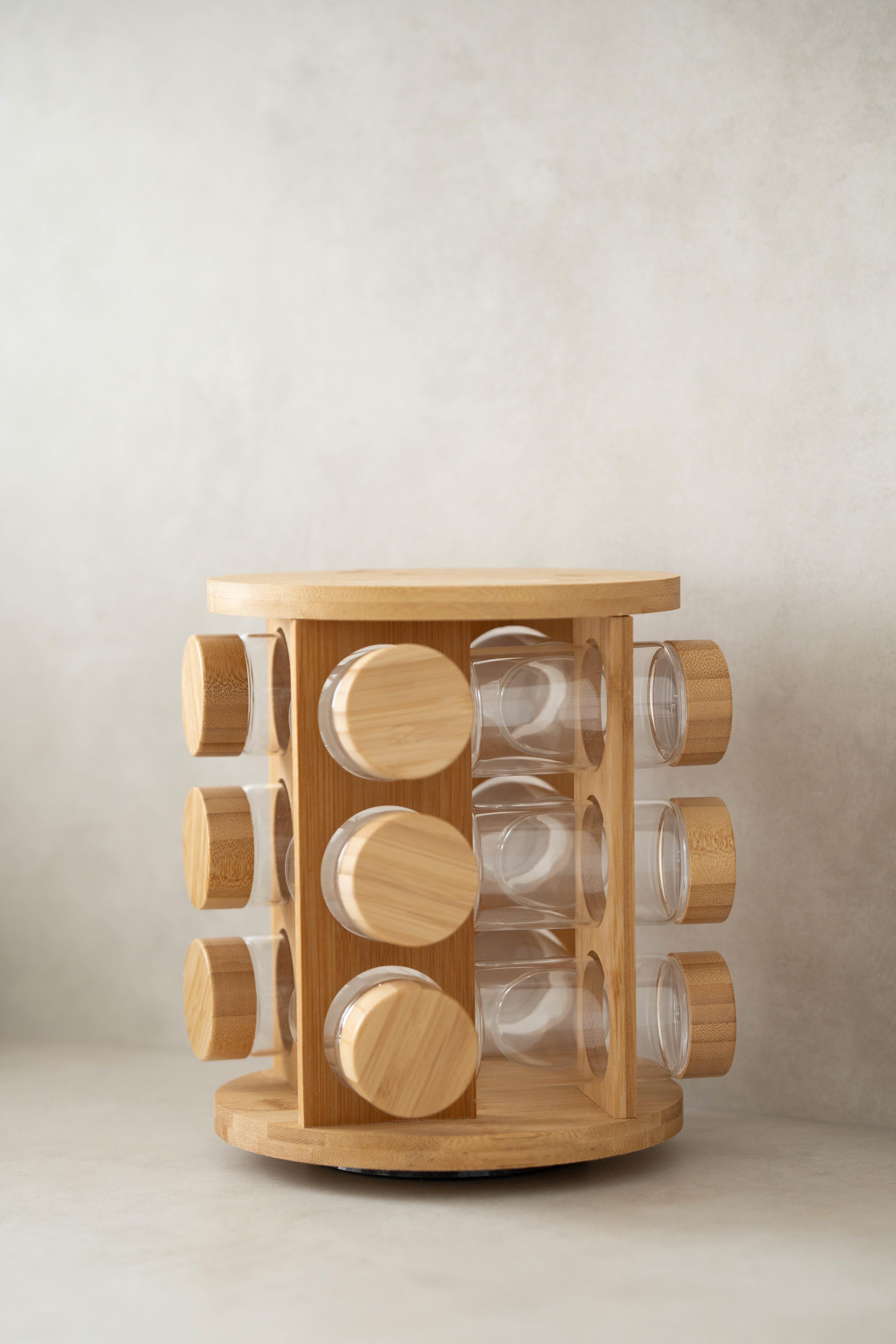 12'li Bambu Kapaklı Yuvarlak Borsilikat Cam Döner Standlı Kavanoz Seti(25 adet etiket)
