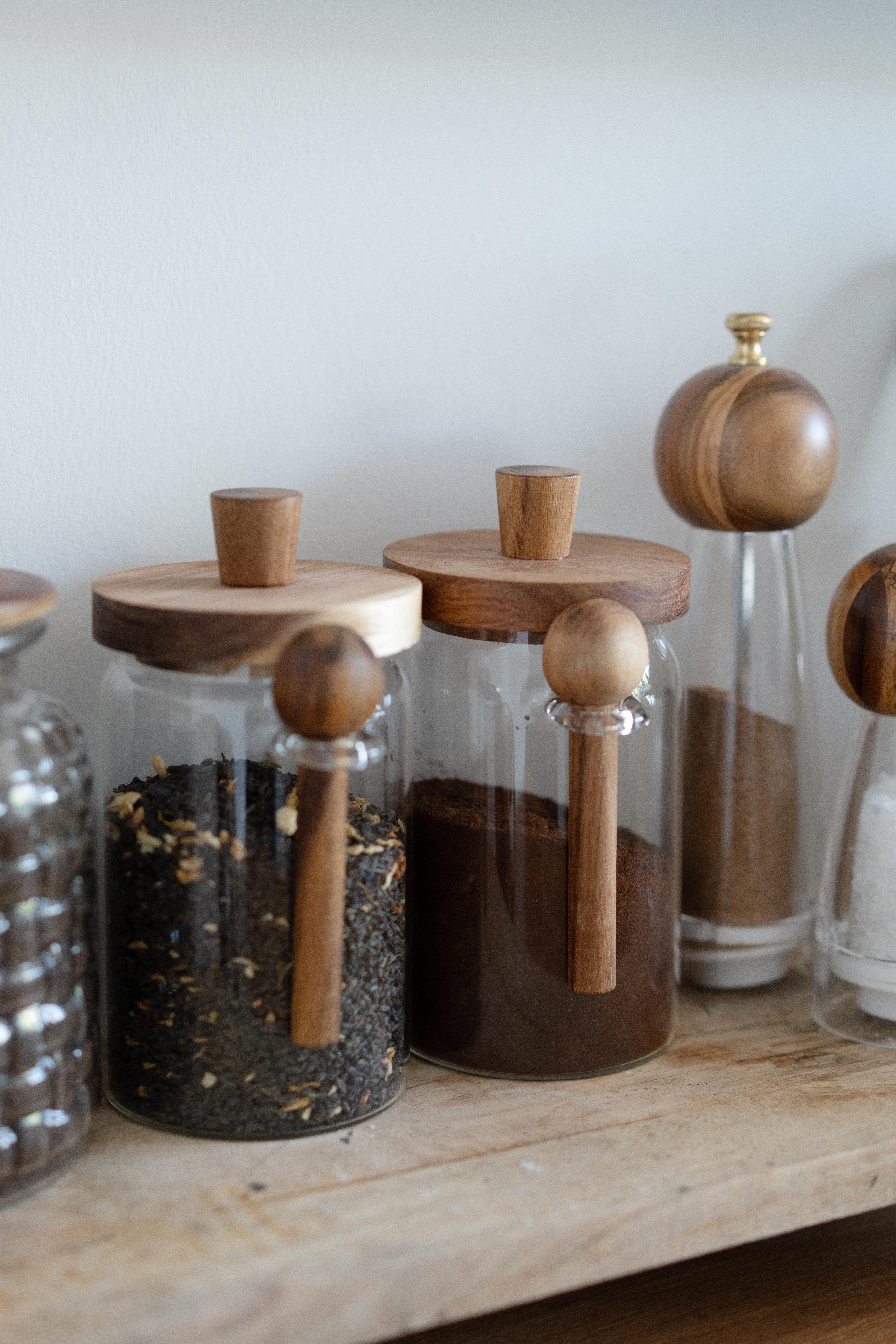 2'li Akasya Vakum Kapaklı ve Kaşıklı Cam Kavanoz Seti (750 ml)