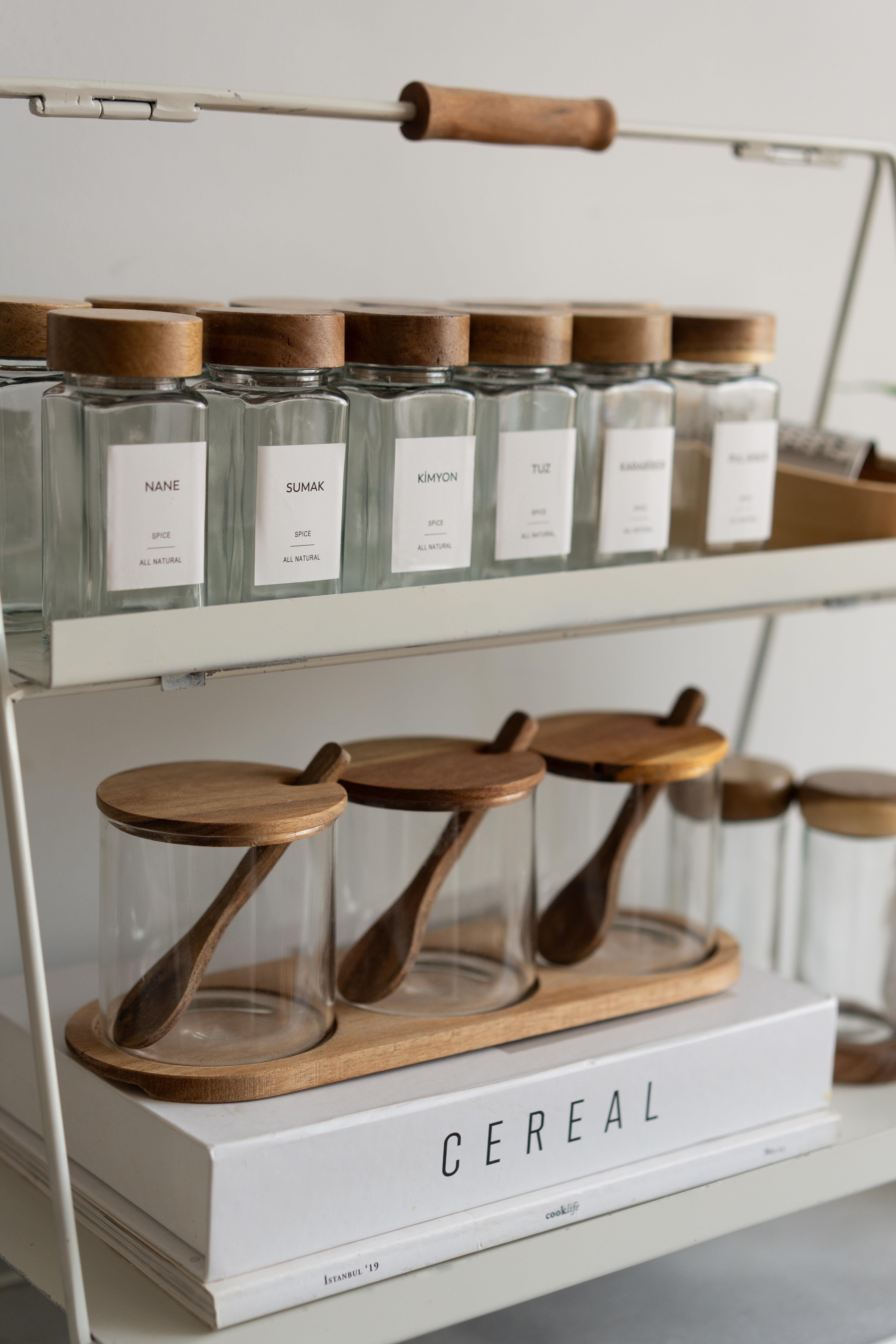 3'lü Akasya Standlı Kapaklı ve Kaşıklı Kavanoz Seti