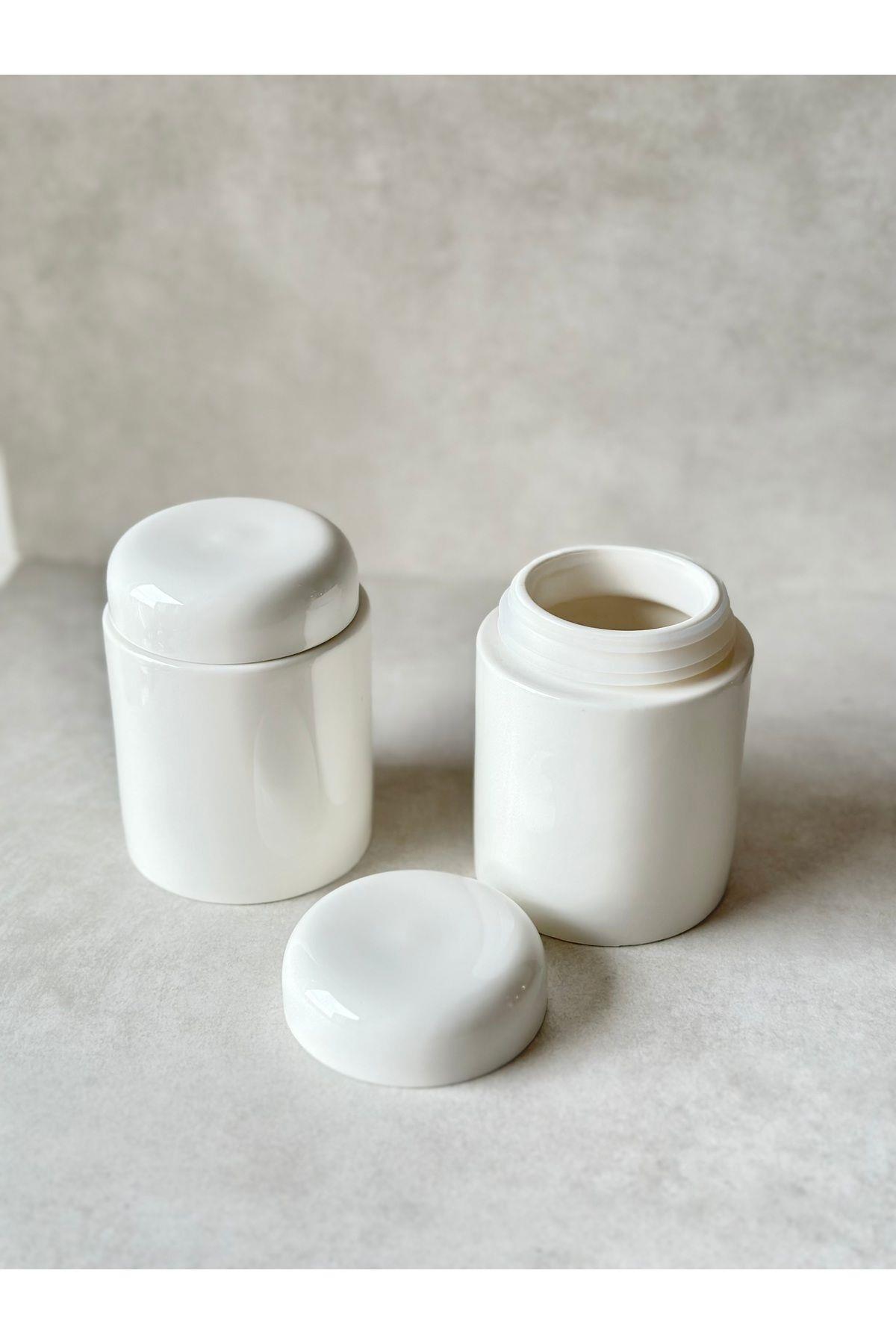 4'lü Porselen Vakum Kapaklı Baharatlık Seti (8 adet Etiket)