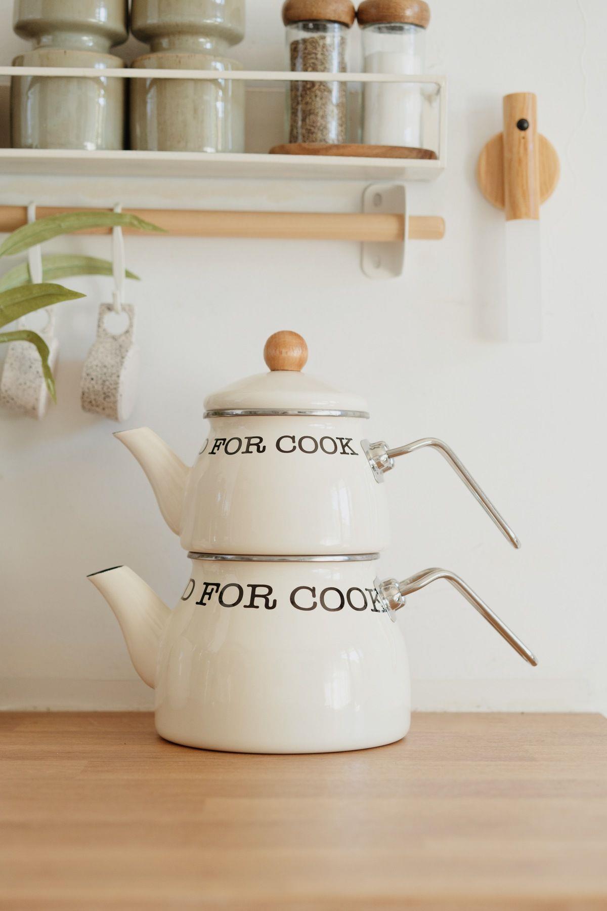 Ahşap Detaylı Emaye Çaydanlık Seti(Krem Renk)