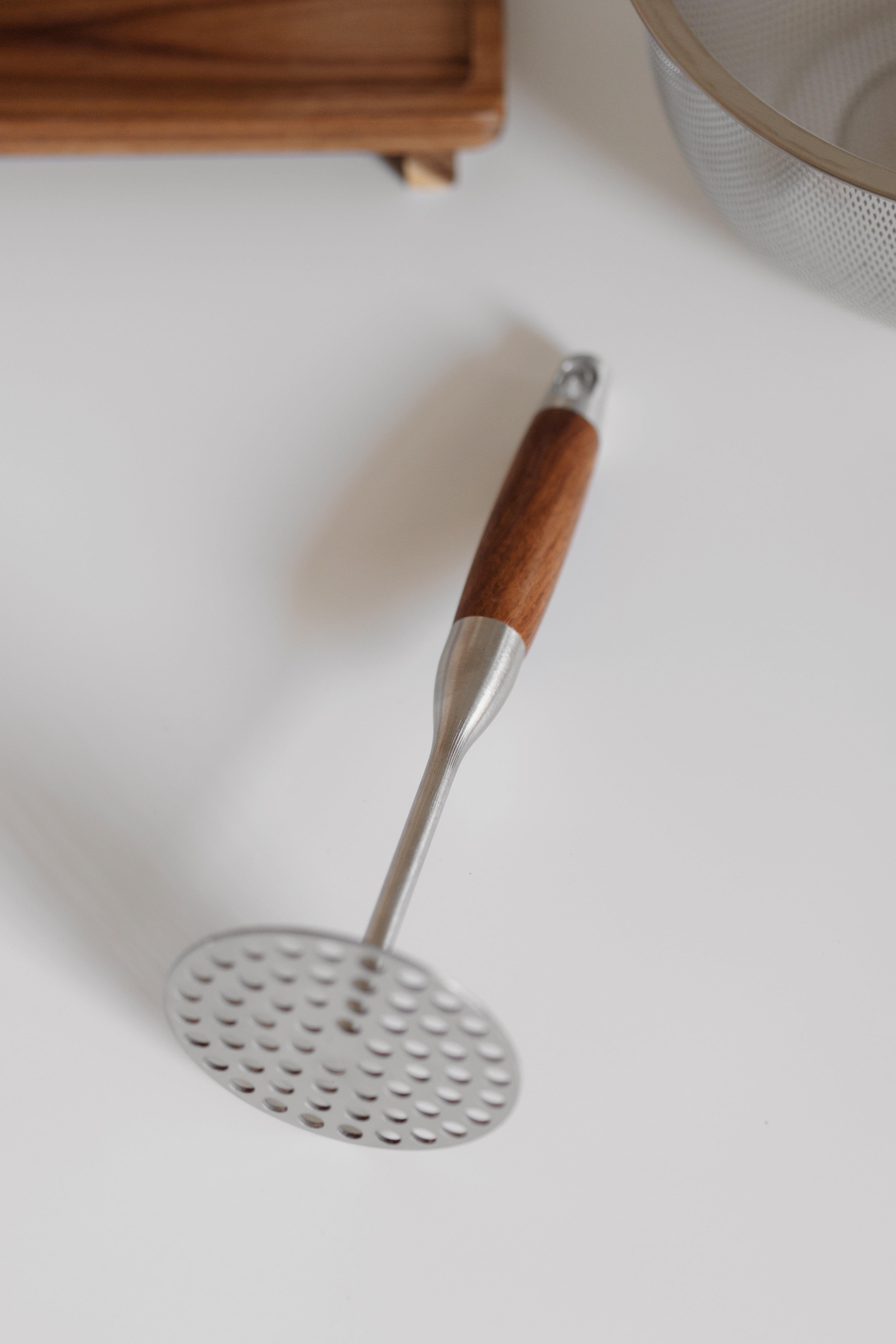 Ahşap Saplı Patates Ezeceği (Paslanmaz Çelik)