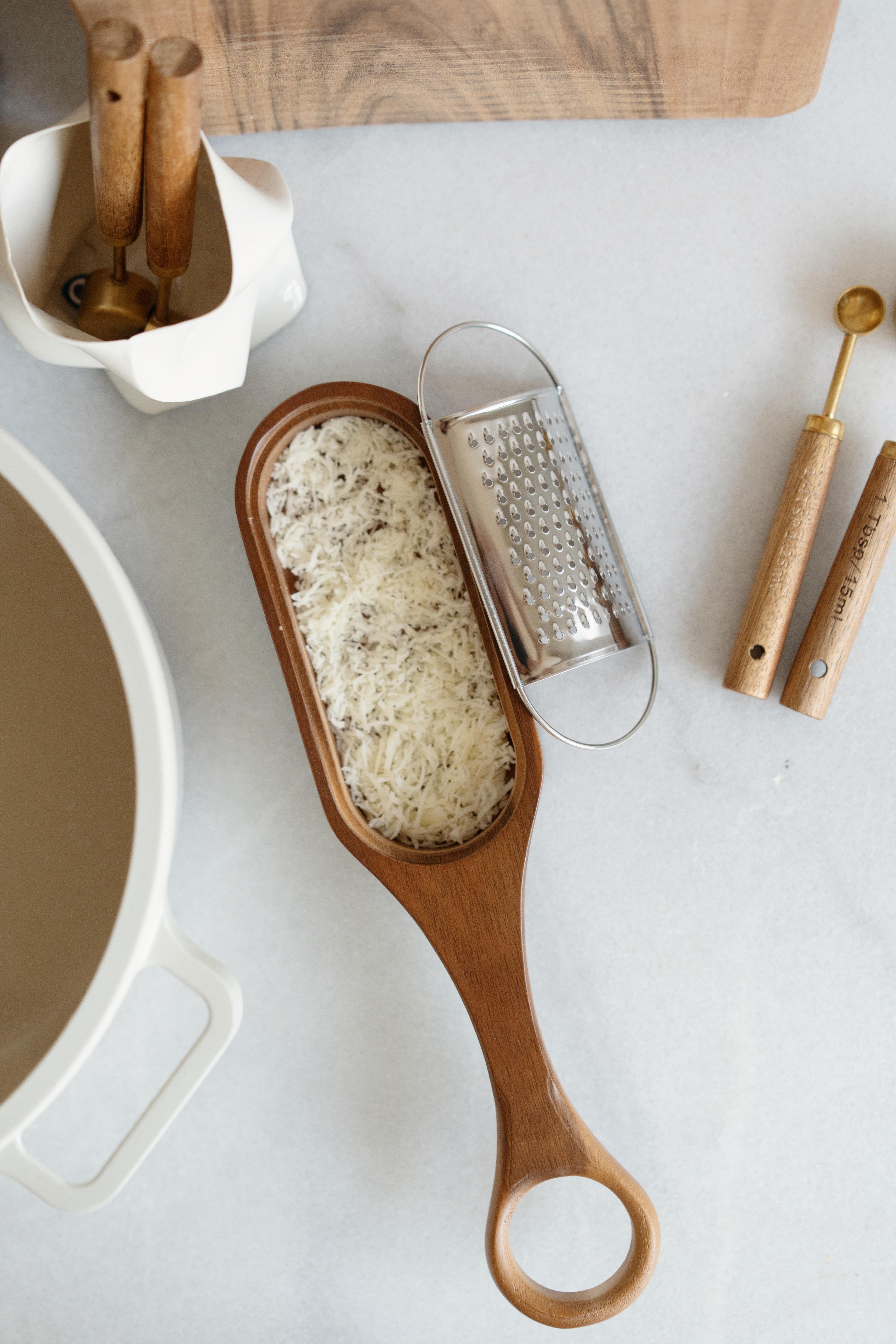 Akasya Çelik Rende (Saplı)