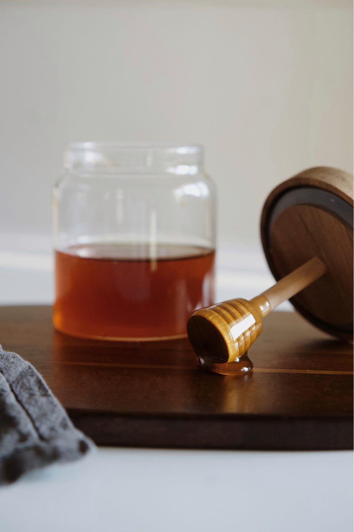 Akasya Kapaklı Borosilikat Cam Bal Kavanozu (450ml)