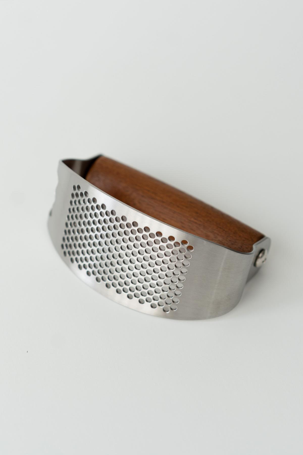 Akasya Saplı Sarımsak Ezici