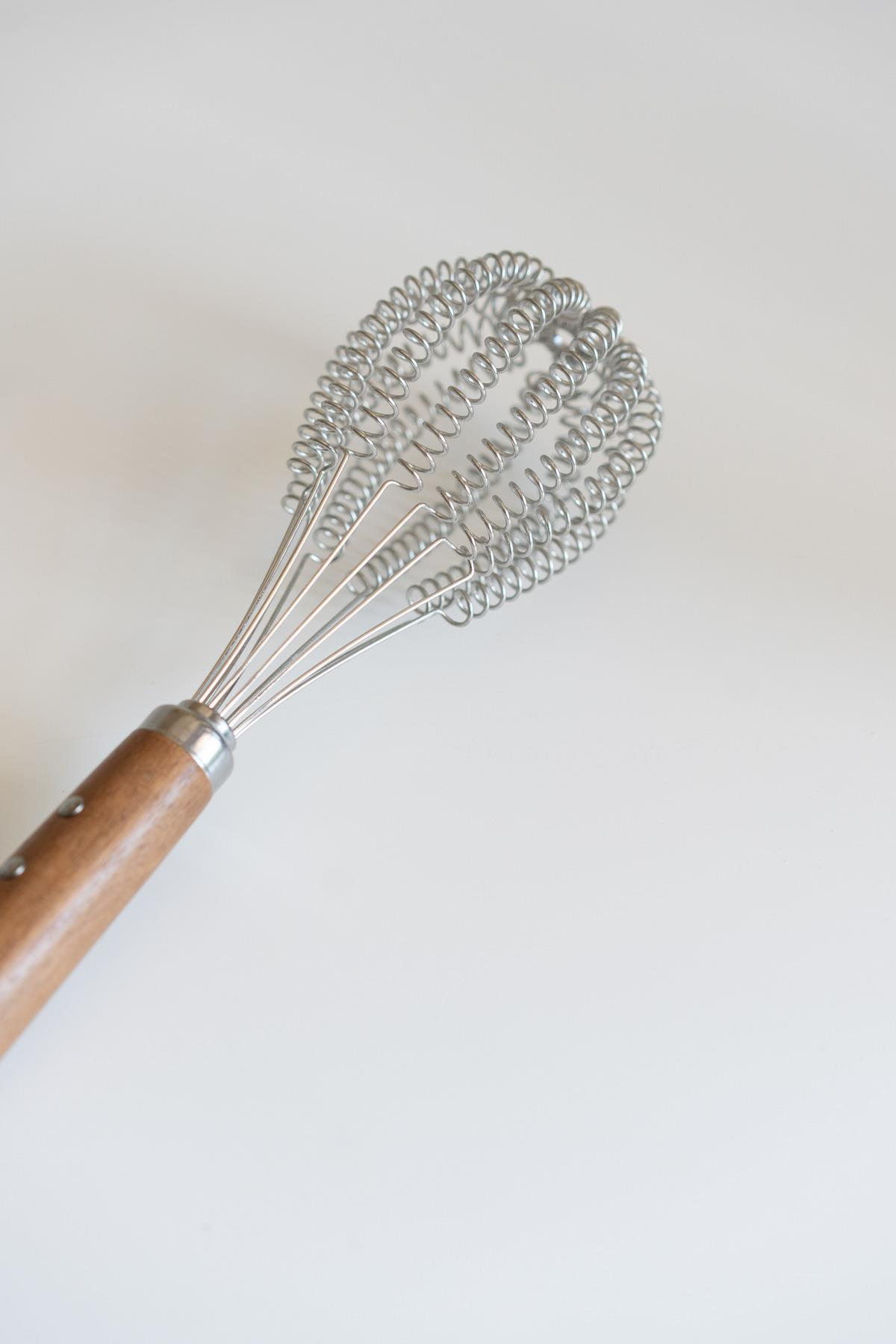 Akasya Saplı Spiral Çırpıcı