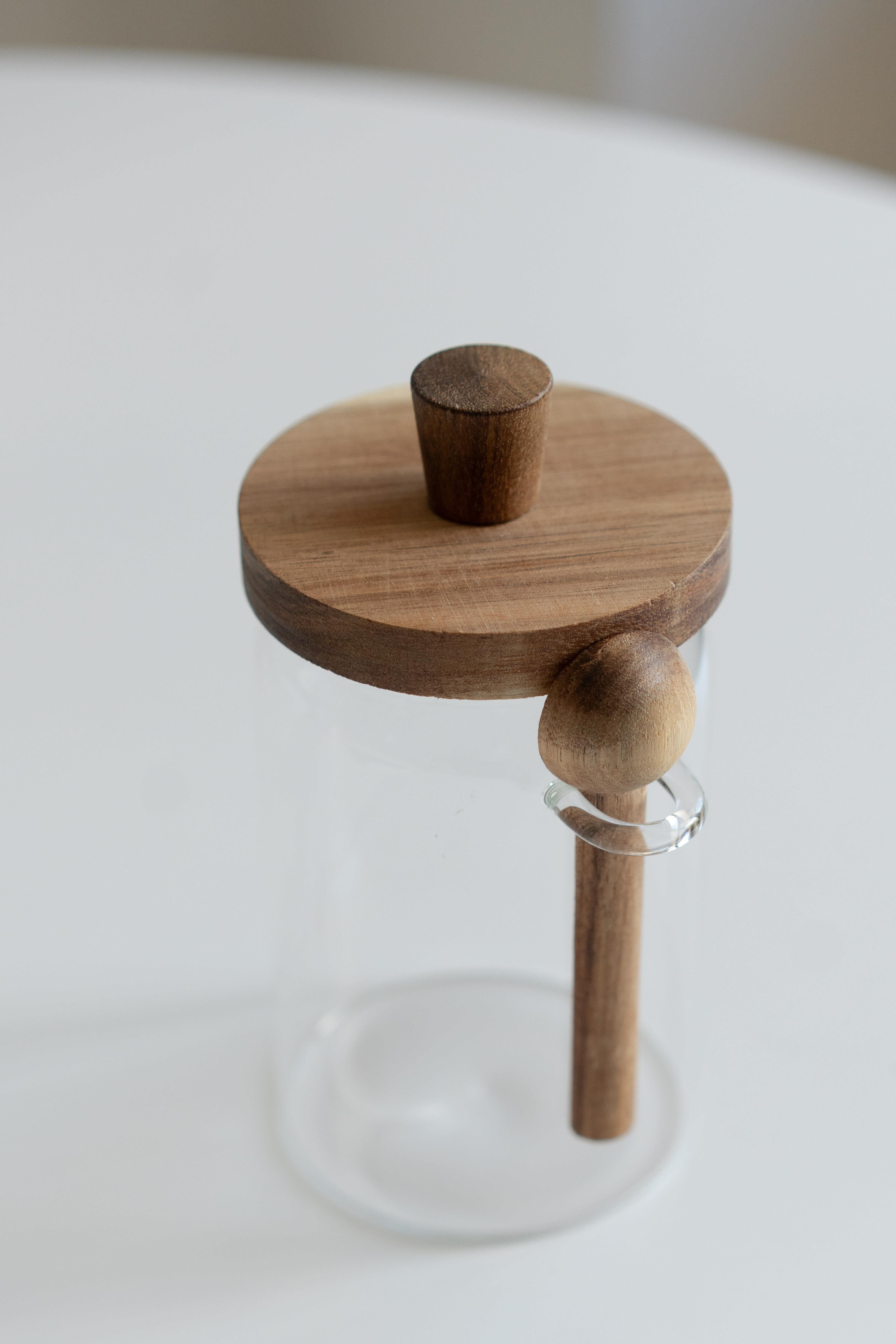 Akasya Vakum Kapaklı Kaşıklı Cam Kavanoz (750ml)