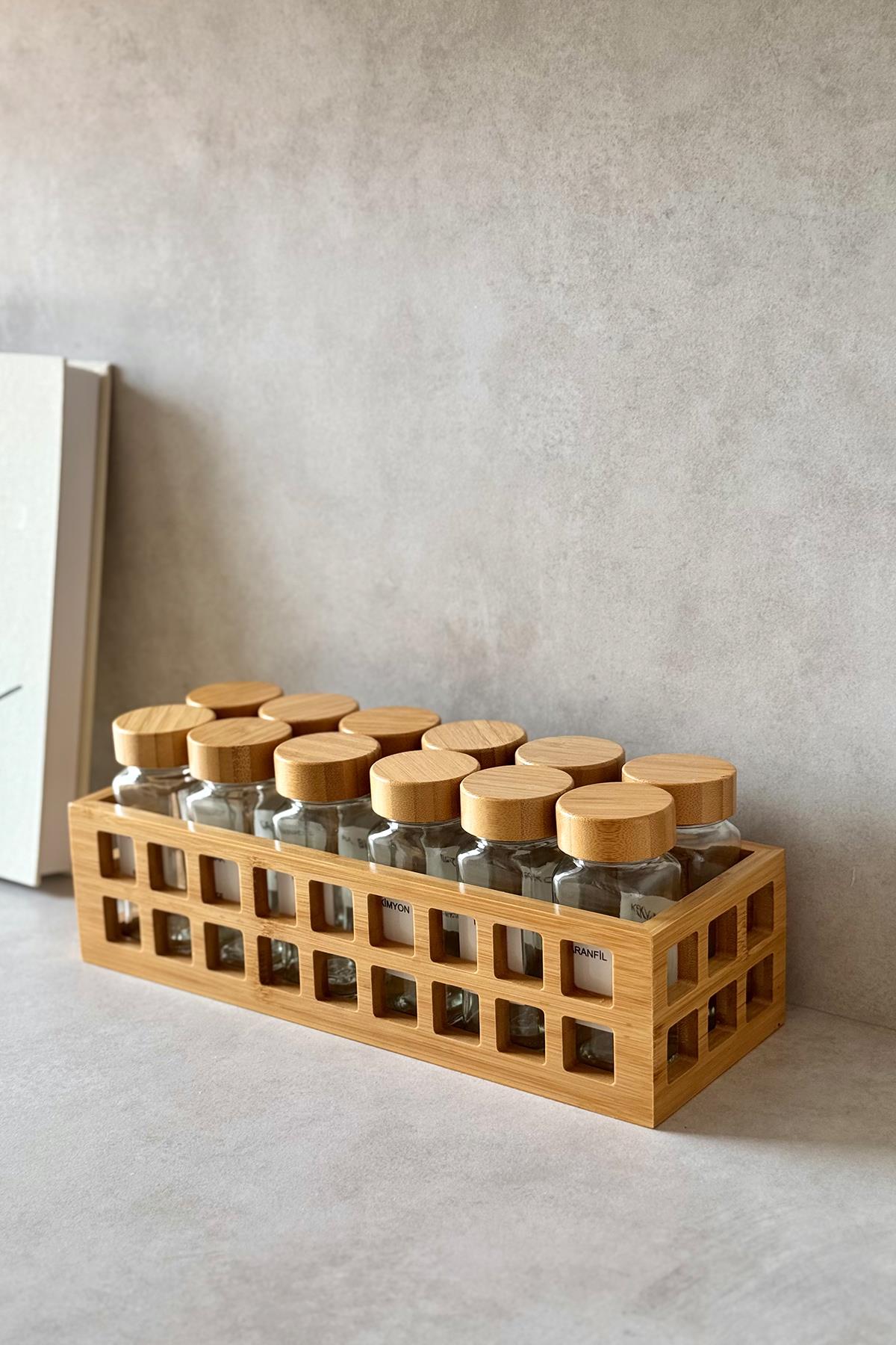 Bambu Standlı ve 12'li Bambu Kapaklı Kare Baharatlık Seti