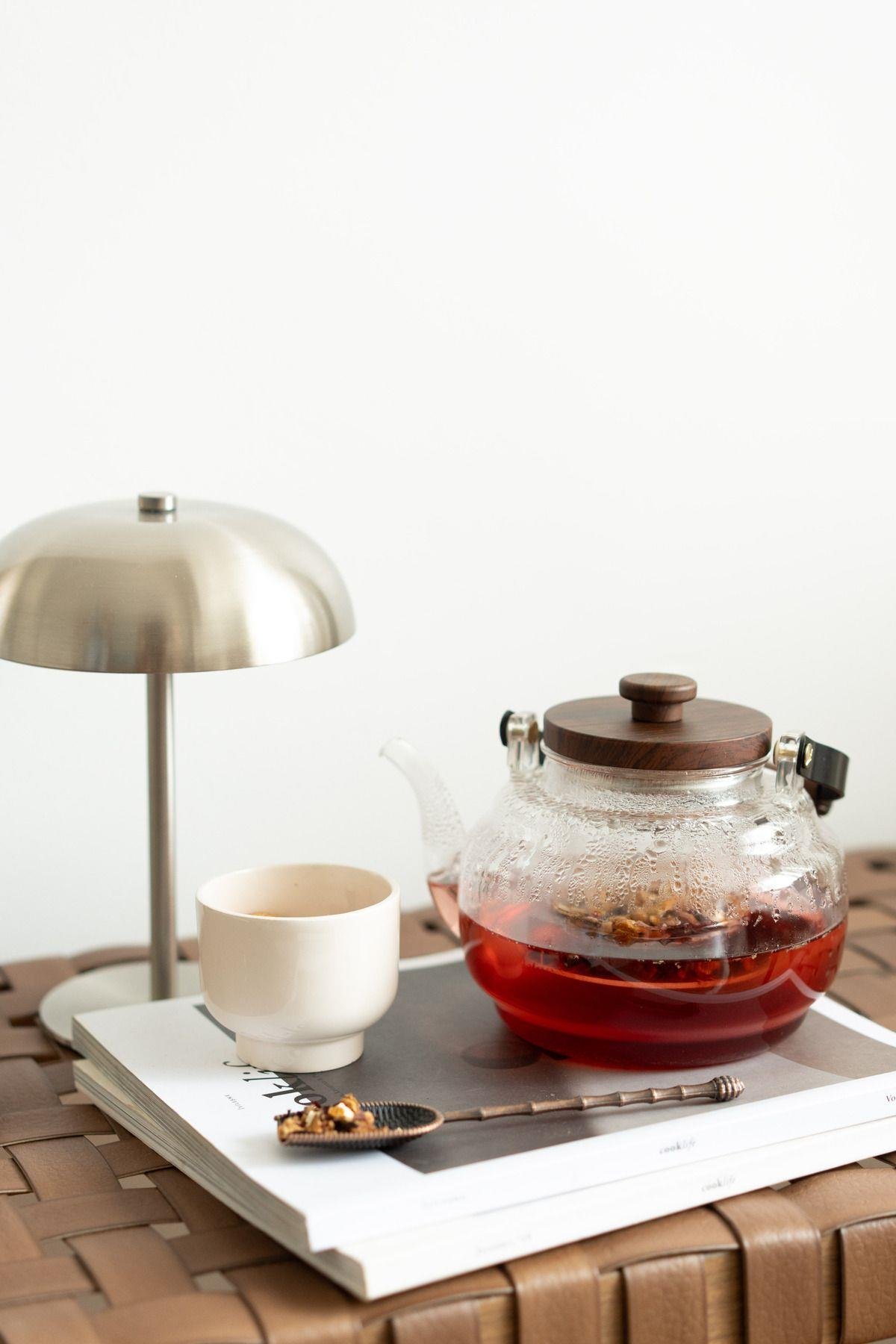 Ceviz Kulp Detaylı Süzgeçli Düz Demlik (1000ml)