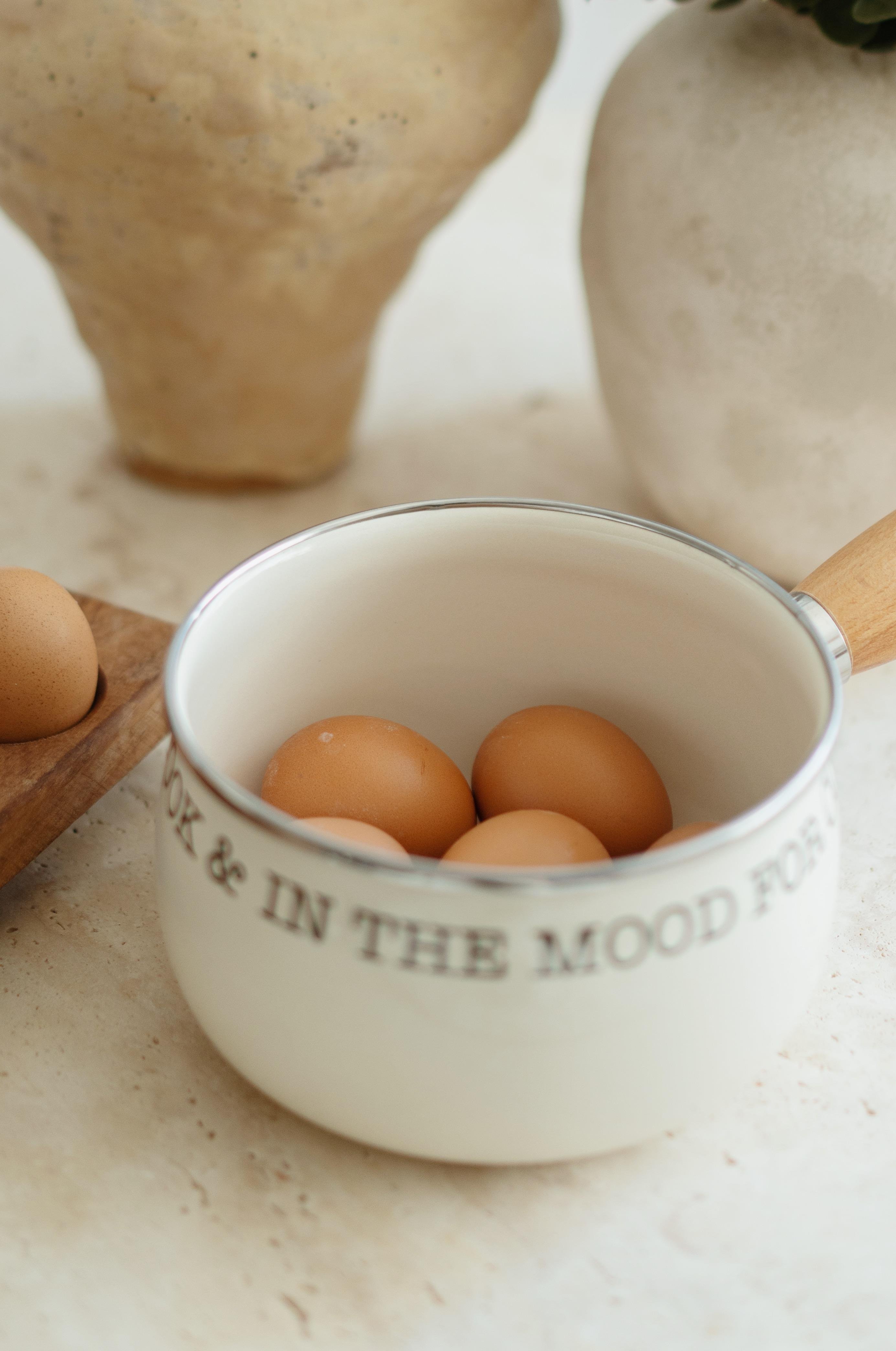 Emaye Ahşap Saplı Sos/Süt/Yumurta Tavası 1,3 litre