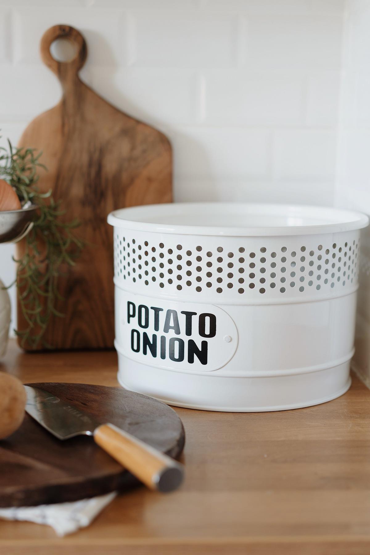 Galvaniz Beyaz İki Katlı Patates & Soğan Saklama Kovası