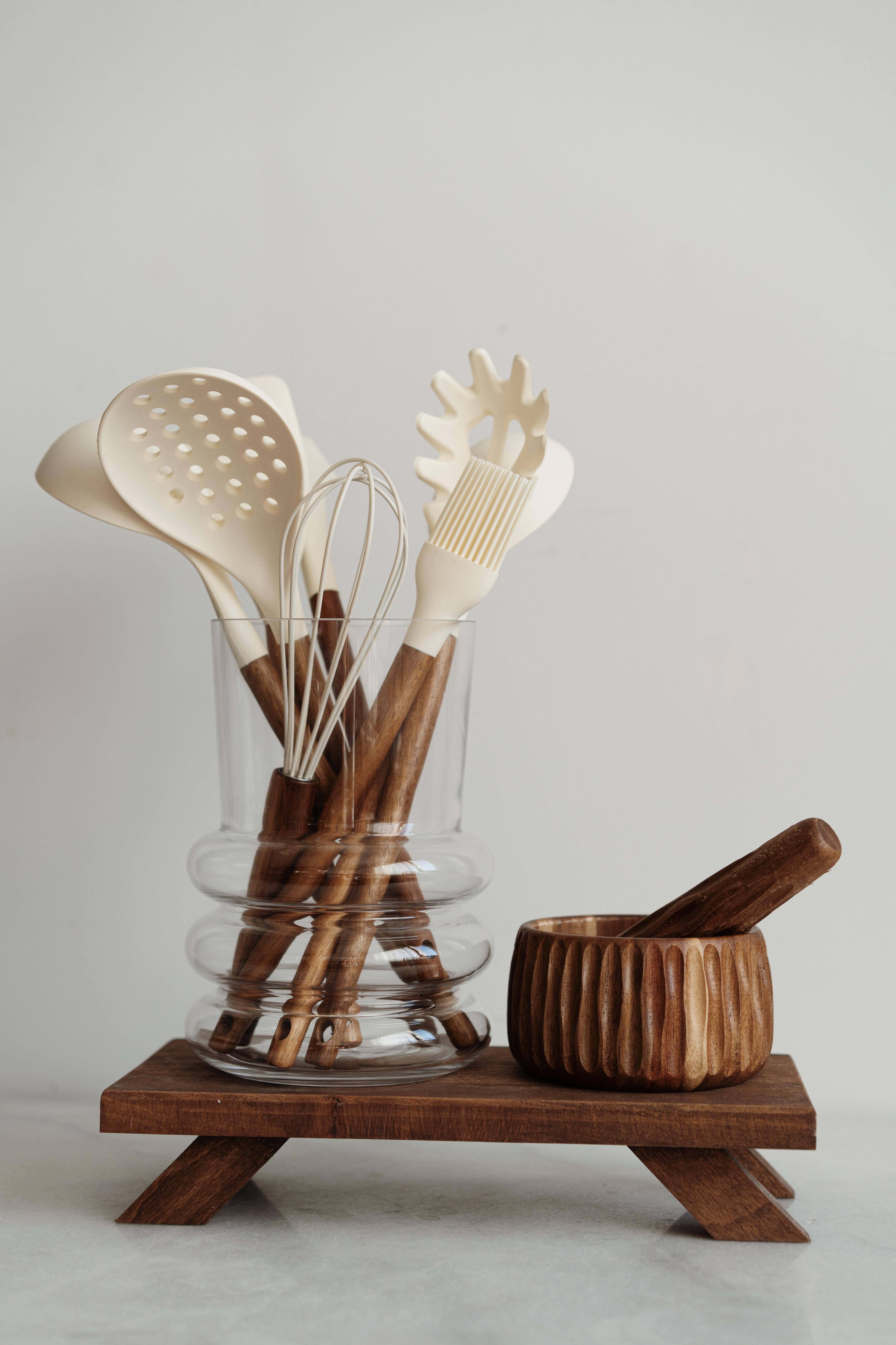 Helen 8'li Akasya Saplı Krem Silikon Kaşık Seti