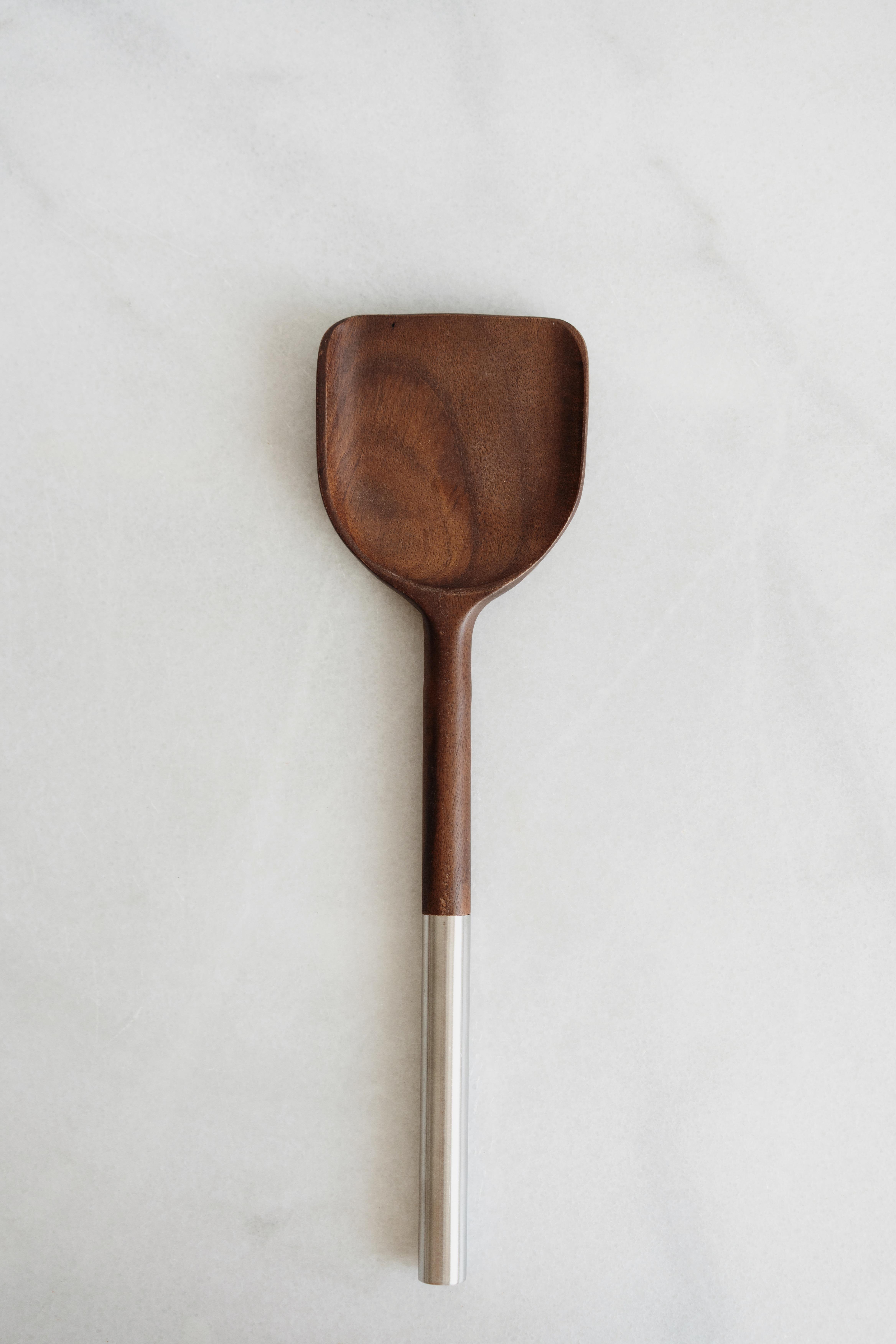Lenora Akasya Metal Saplı Spatula