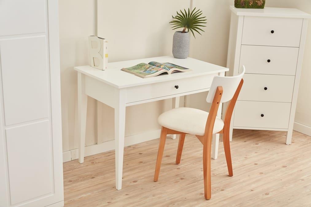 Pan Genç Çalışma Masası