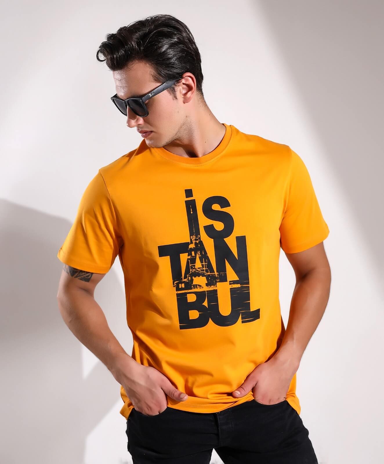İs-tan-bul Baskılı Regular Kalıp T-shirt Teknobutik.com'da