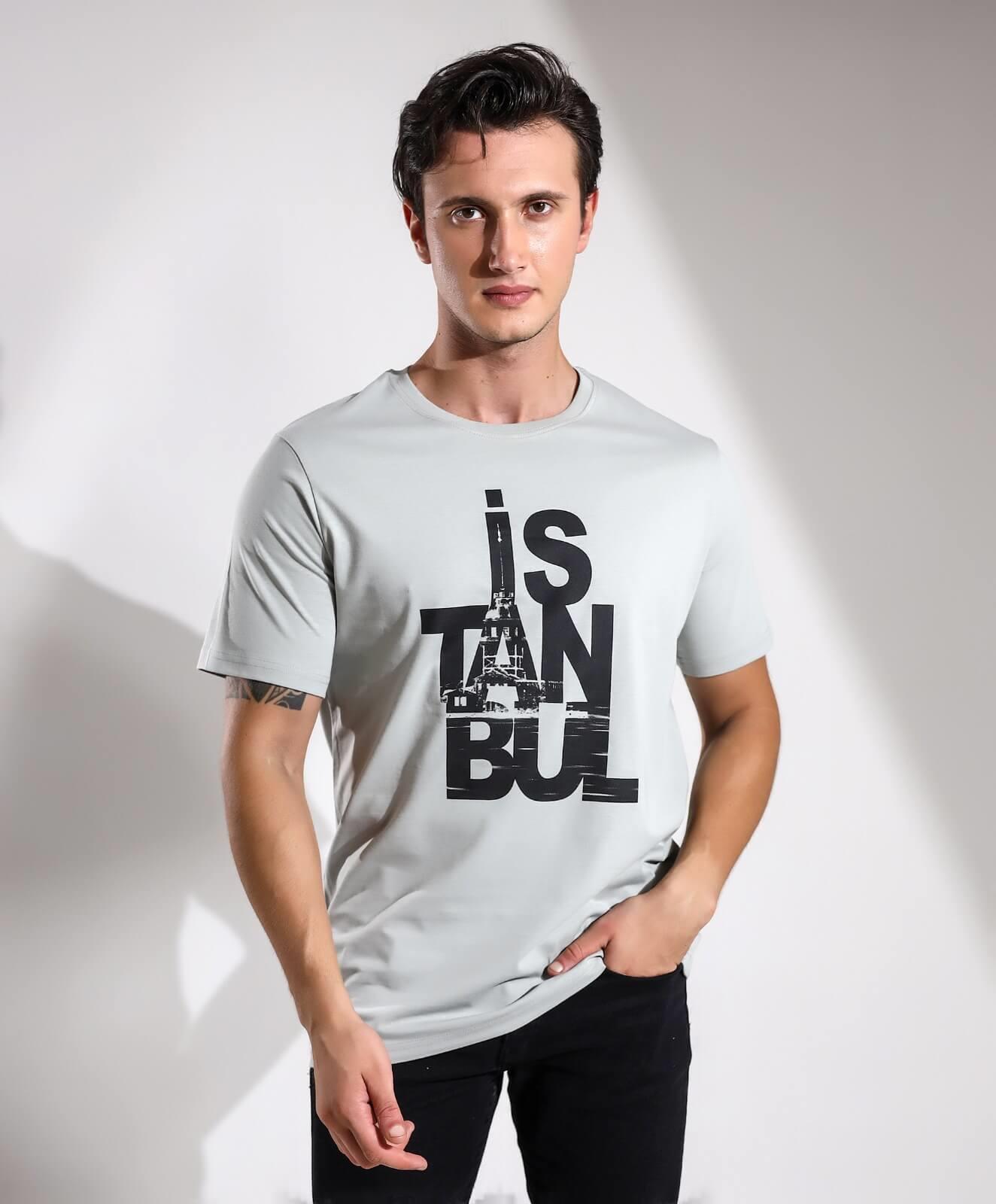 İs-tan-bul Baskılı Regular Kalıp T-shirt Teknobutik.com'da