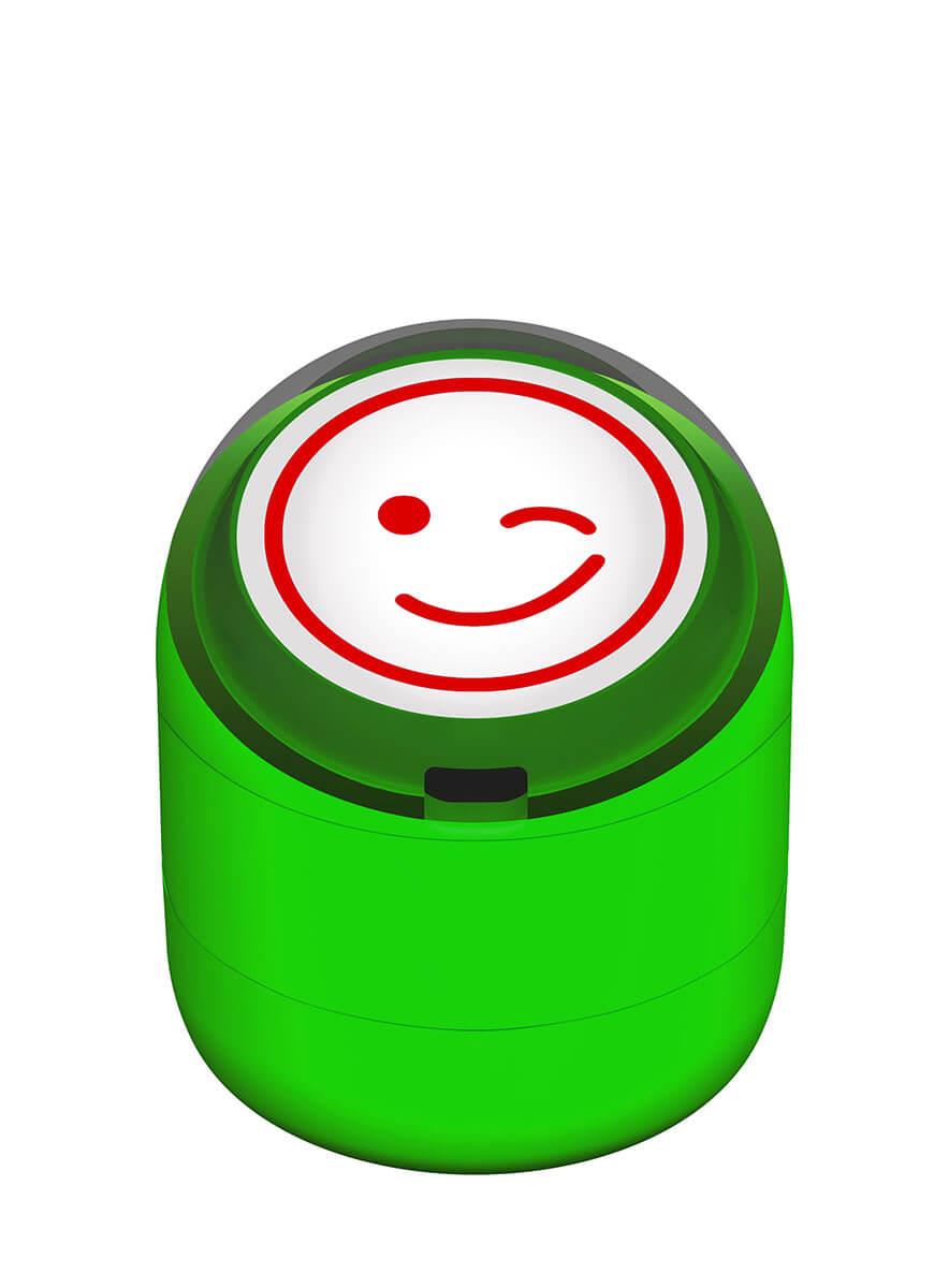 Göz Kırpan Gülen Emoji Motivasyon Kaşesi 22mm Yuvarlak Teknobutik.com'da