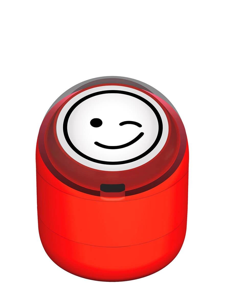 Göz Kırpan Gülen Emoji Motivasyon Kaşesi 22mm Yuvarlak Teknobutik.com'da