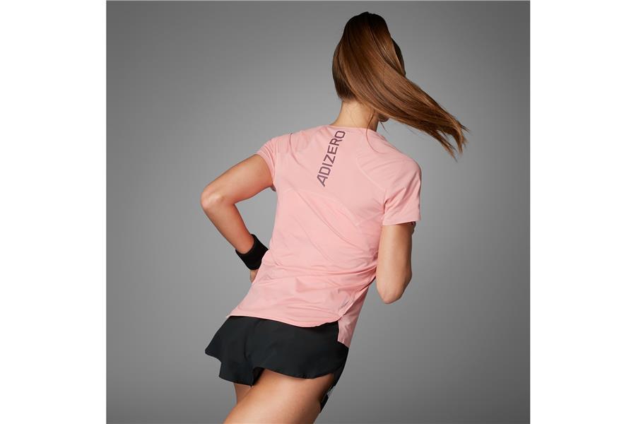 adidas-adizero-tee-kadin-t-shirt-iw321--9425-.jpg