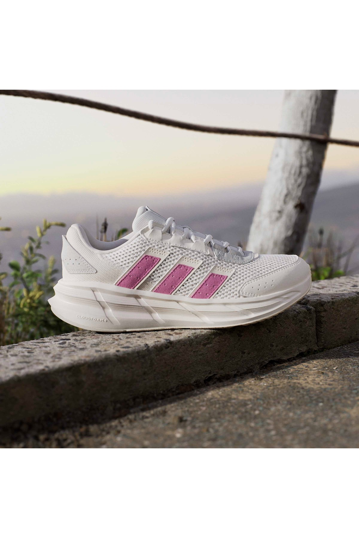 adidas ASTRASTAR Kadın  Beyaz  Koşu Ayakkabısı JP5947