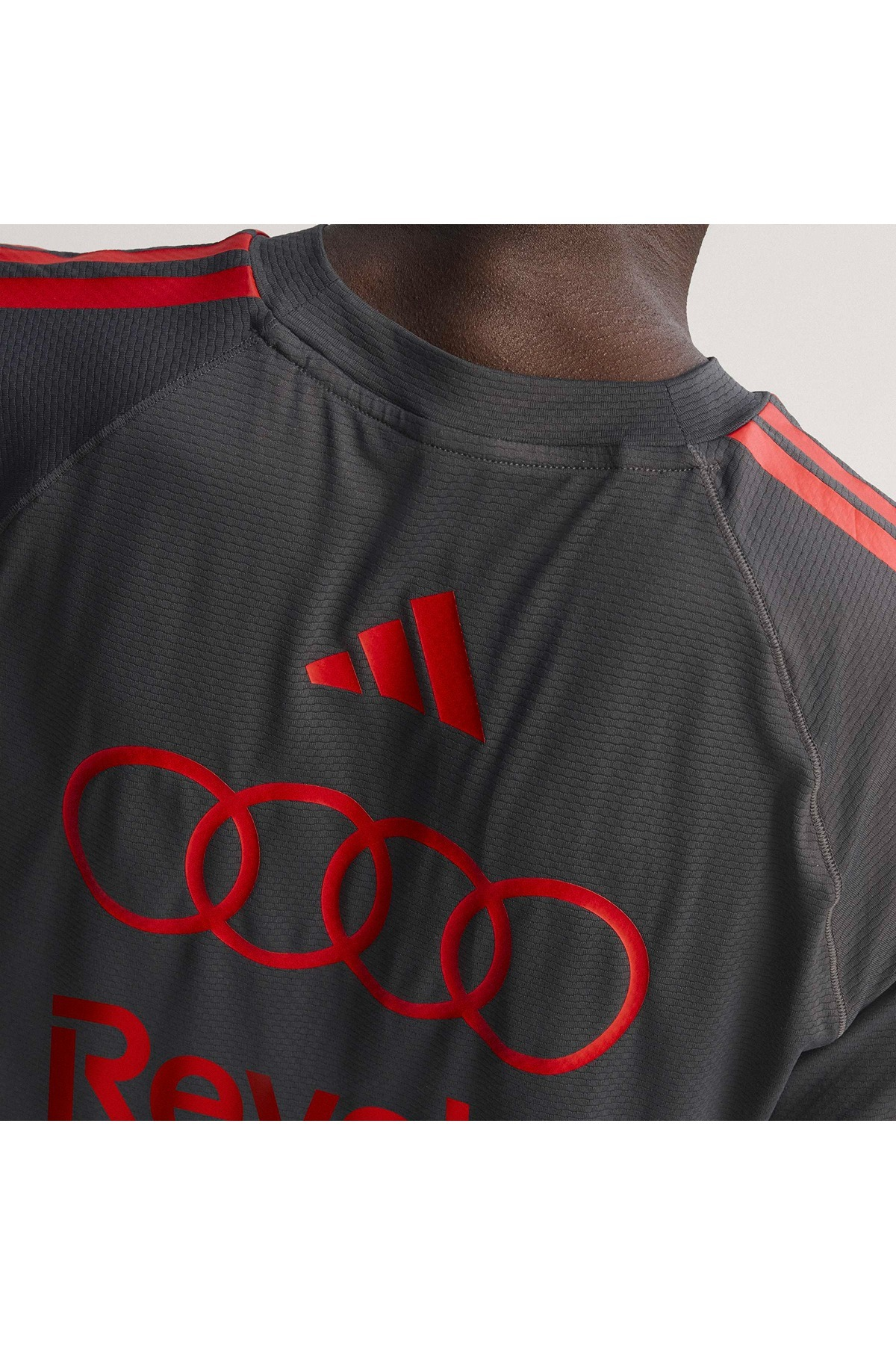 adidas AU MC TEE SS M Siyah Erkek   T-shirt KE9100