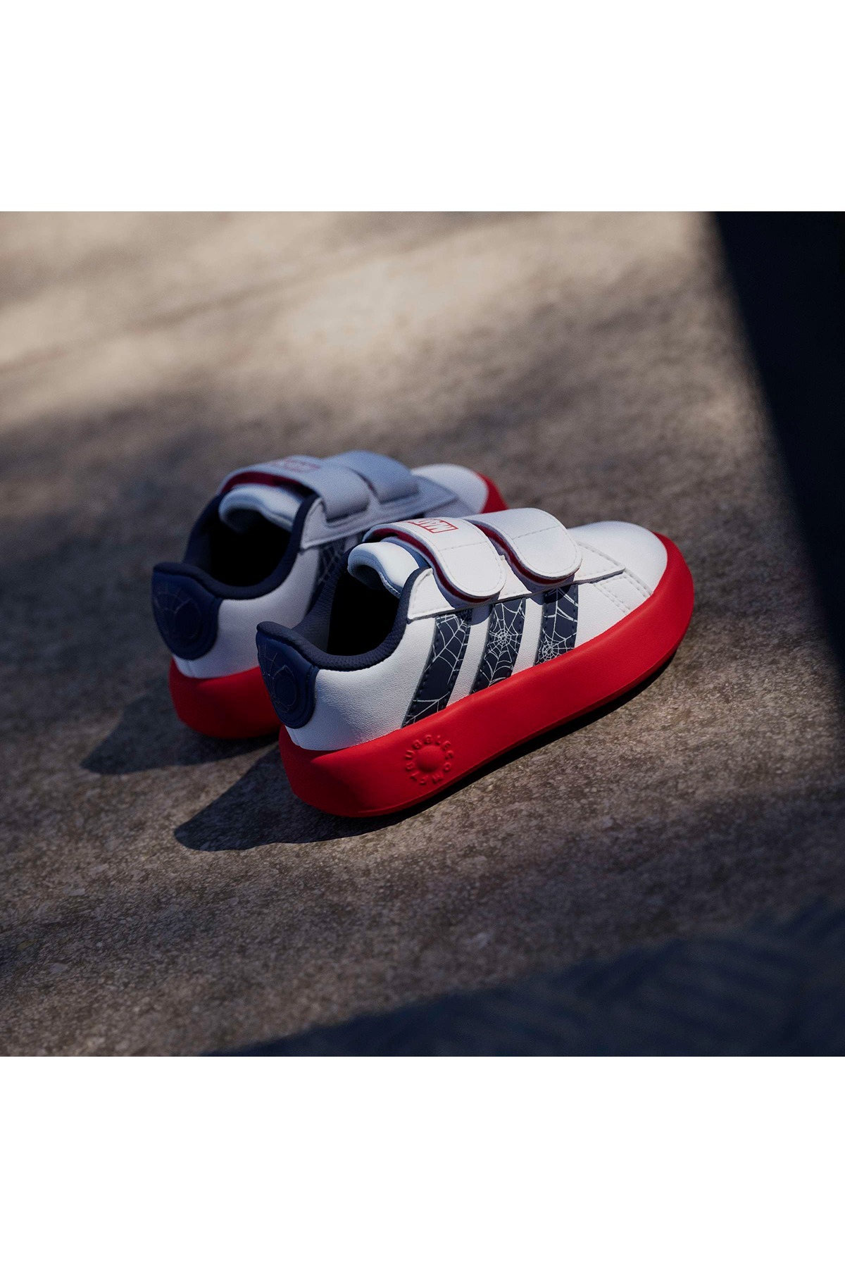 adidas Bebek Yürüyüş Ayakkabısı GRAND COURT SPIDER-MAN CF I KI9192