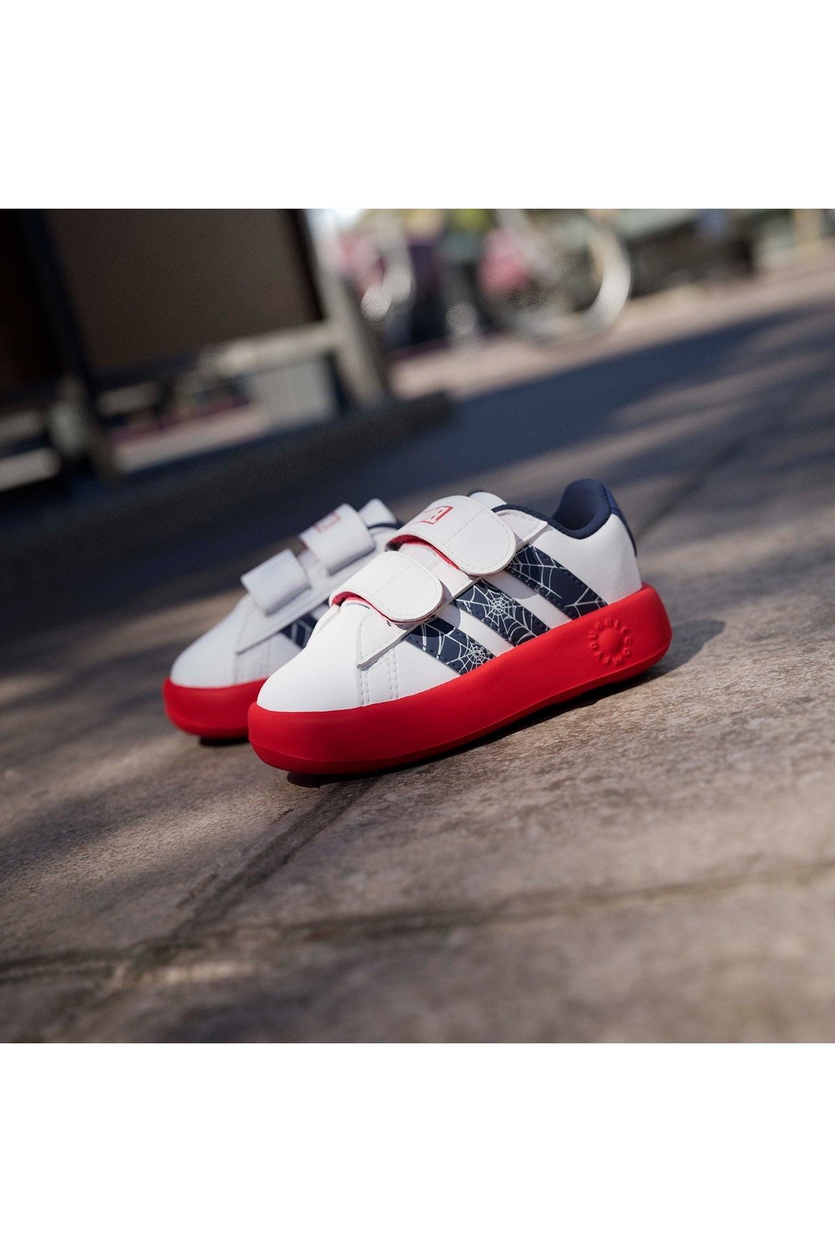 adidas Bebek Yürüyüş Ayakkabısı GRAND COURT SPIDER-MAN CF I KI9192