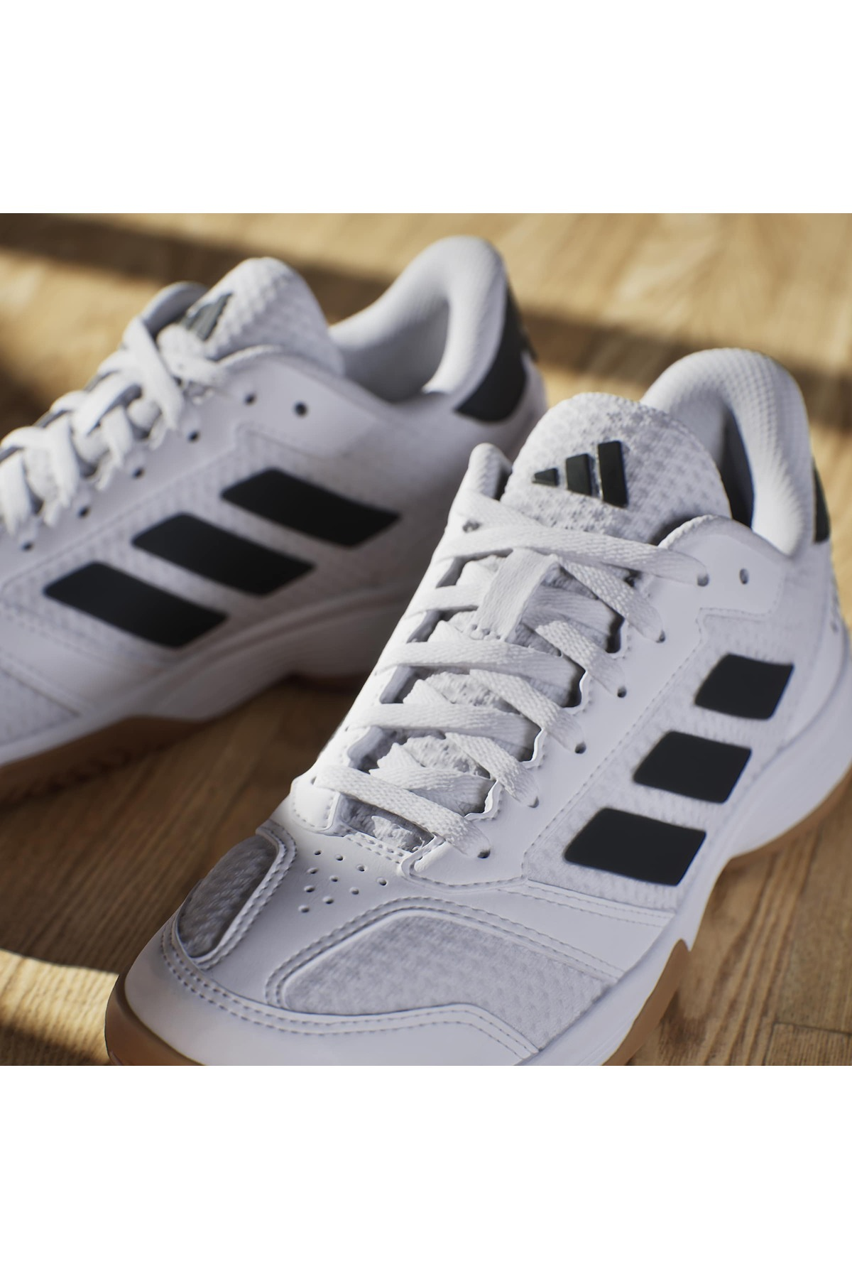 adidas Çocuk Indoor Ayakkabı Ligra 8 K IH8244
