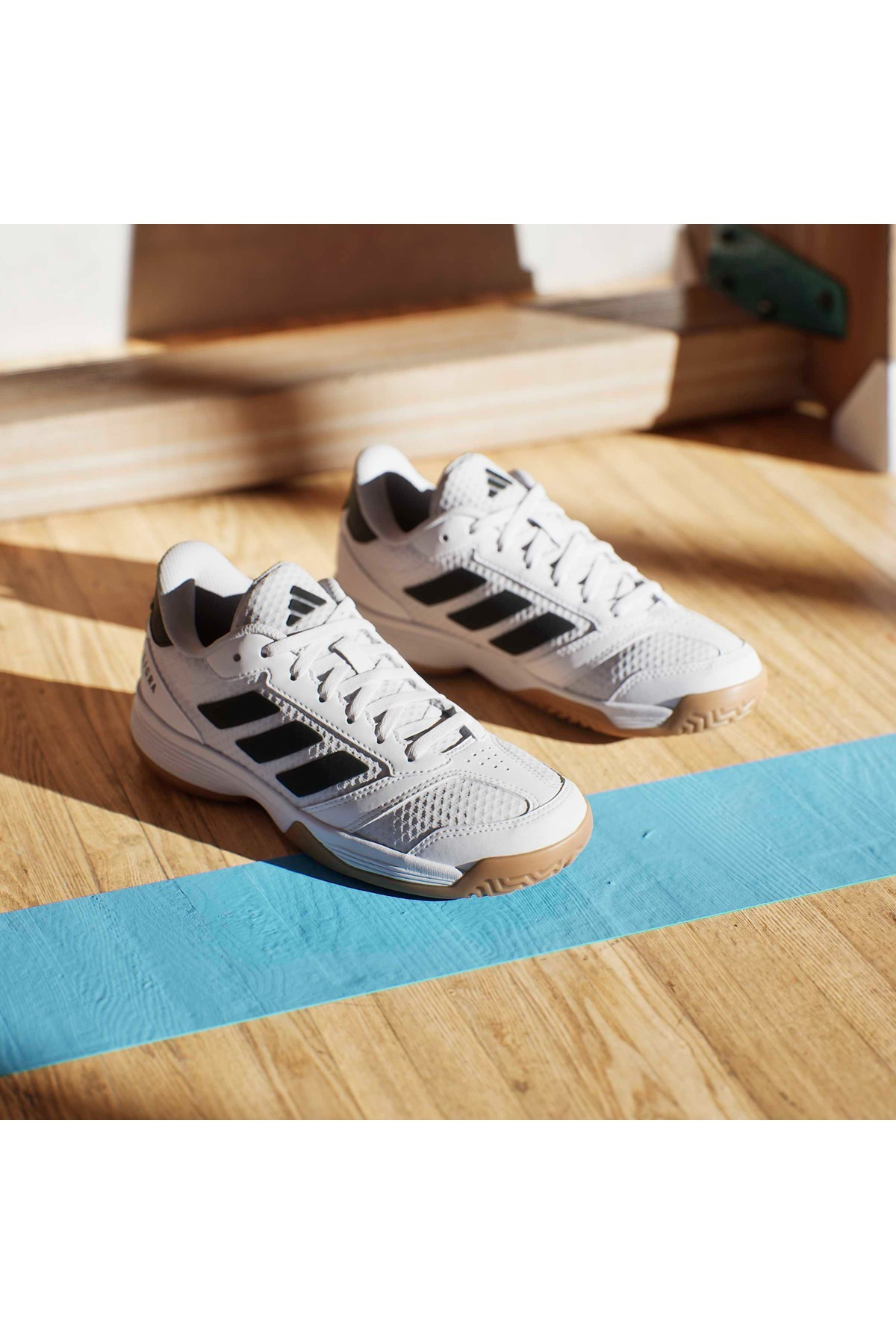 adidas Çocuk Indoor Ayakkabı Ligra 8 K IH8244