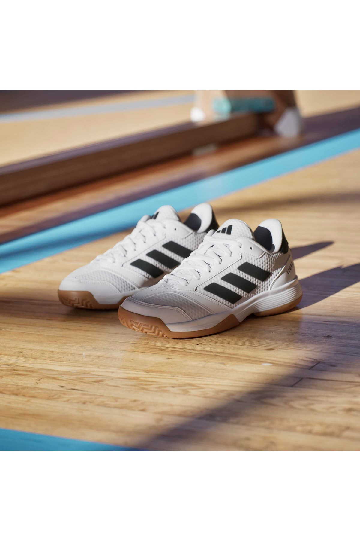 adidas Çocuk Indoor Ayakkabı Ligra 8 K IH8244