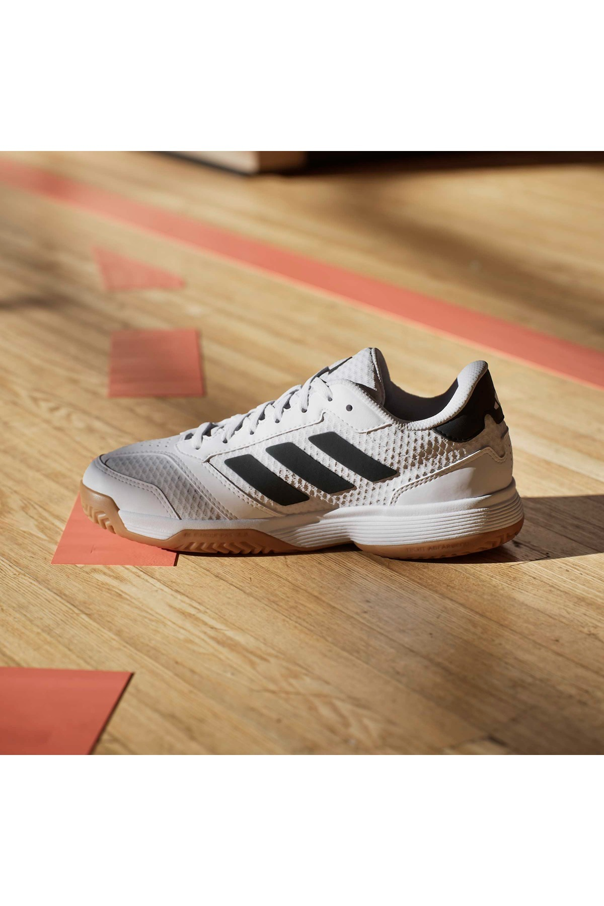 adidas Çocuk Indoor Ayakkabı Ligra 8 K IH8244