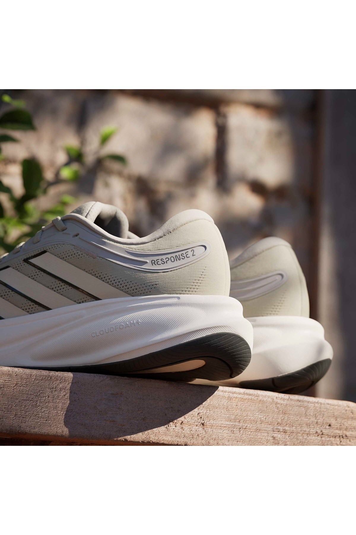 adidas Erkek  Kahverengi  Koşu Ayakkabısı RESPONSE 2 M KJ1753