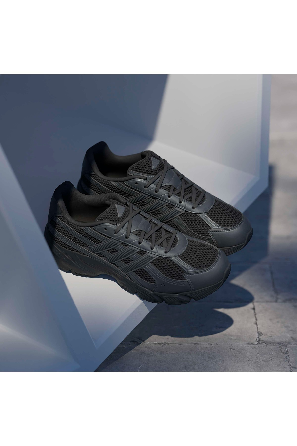 adidas Erkek Koşu Ayakkabısı TECHNOCHAOS 2000 KI5571
