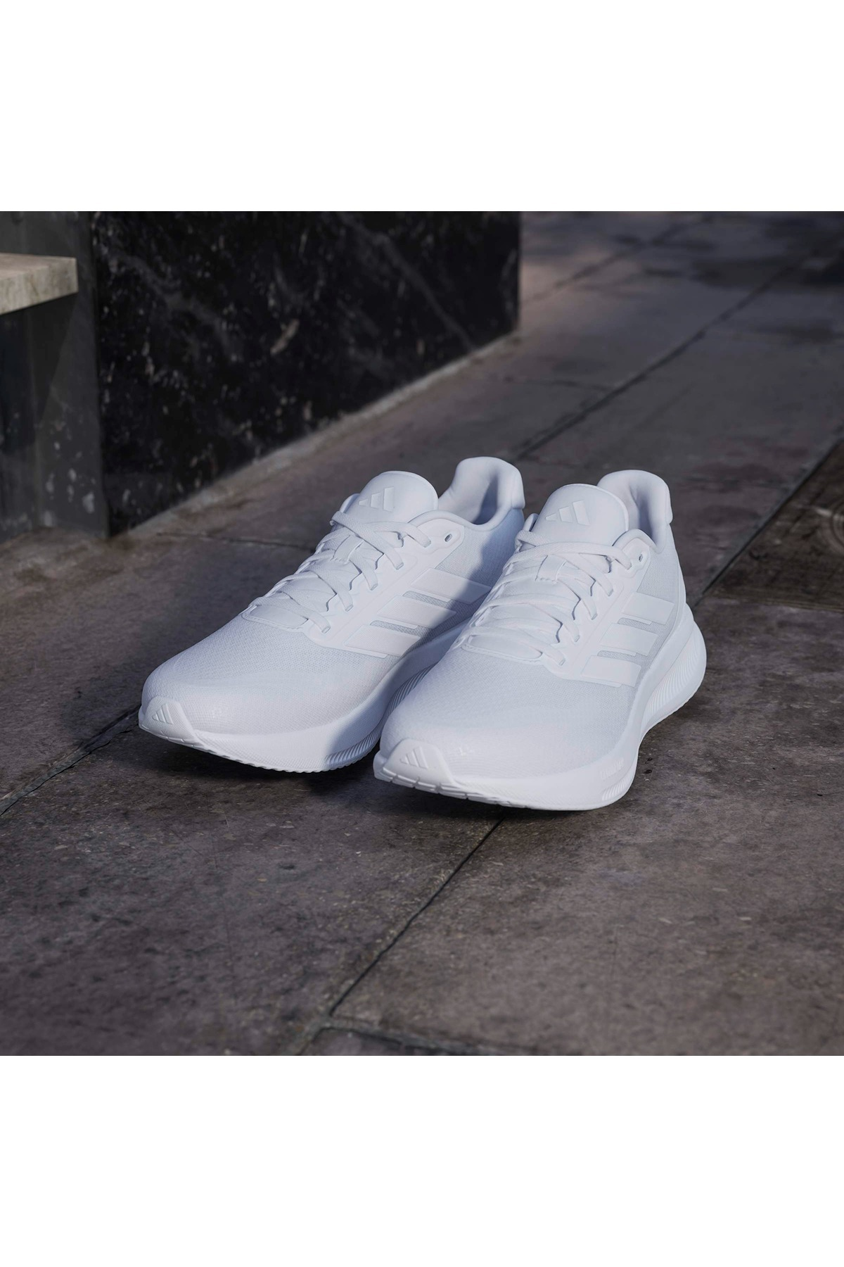 adidas Erkek  RUNFALCON 5  Koşu Ayakkabısı  IH7757