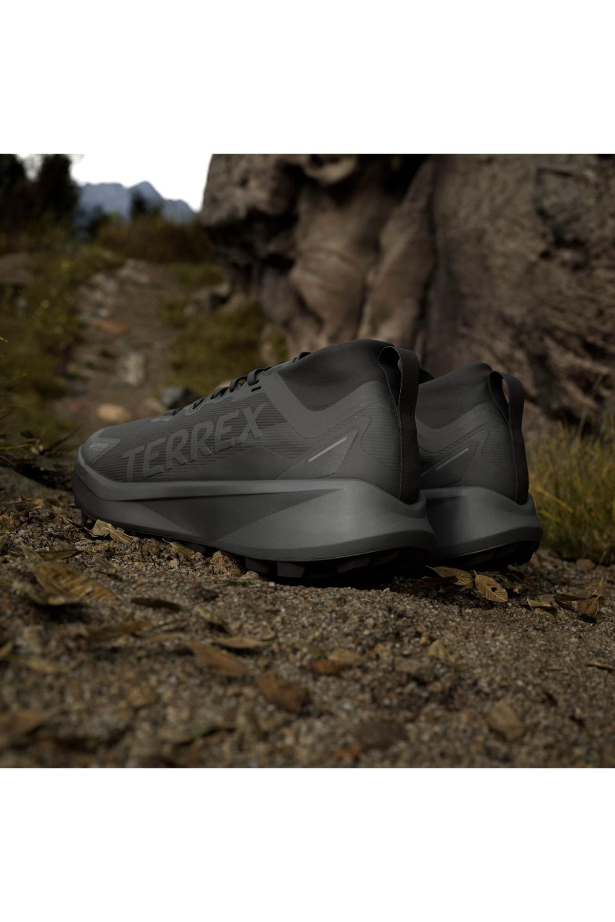 adidas  Erkek Siyah  Bot TERREX AGRAVIC GTX JR5240