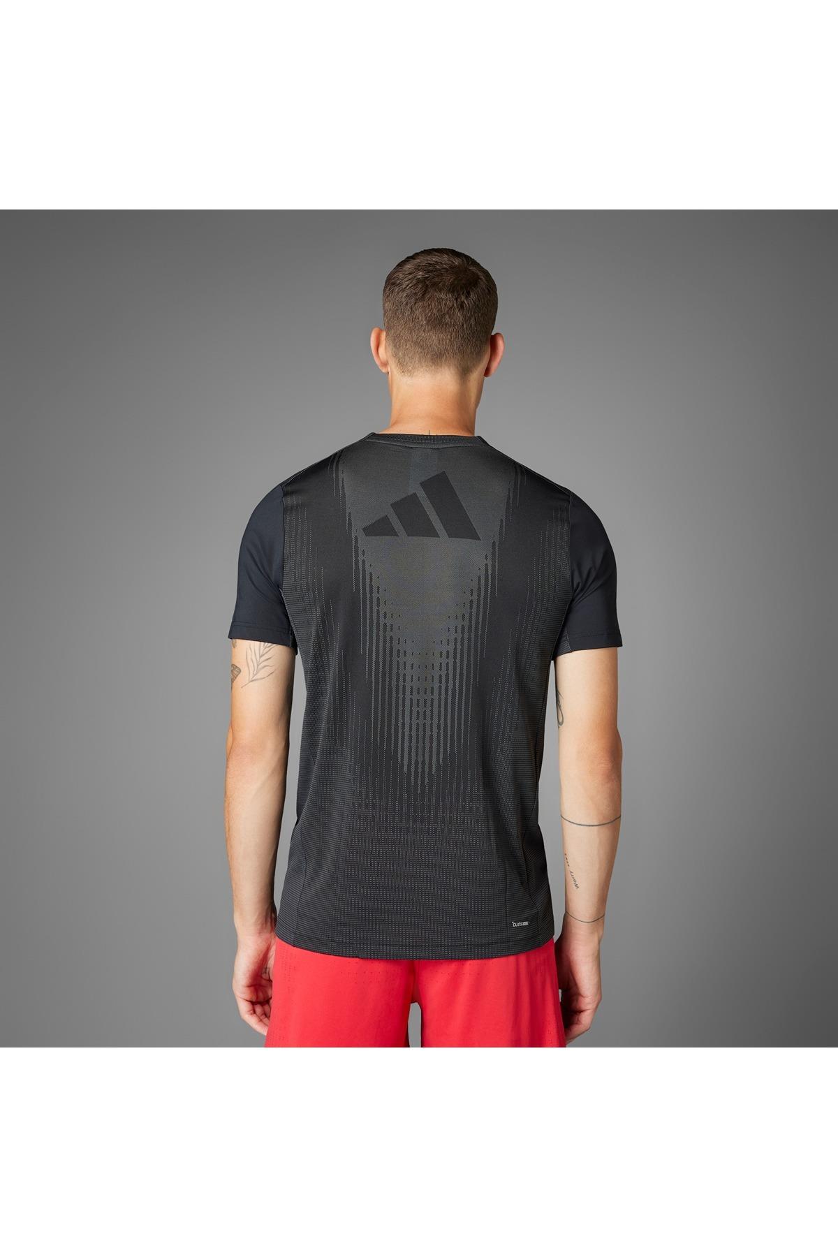 adidas Erkek  Siyah  T-shirt AIRCHILL TEE Siyah JI8196