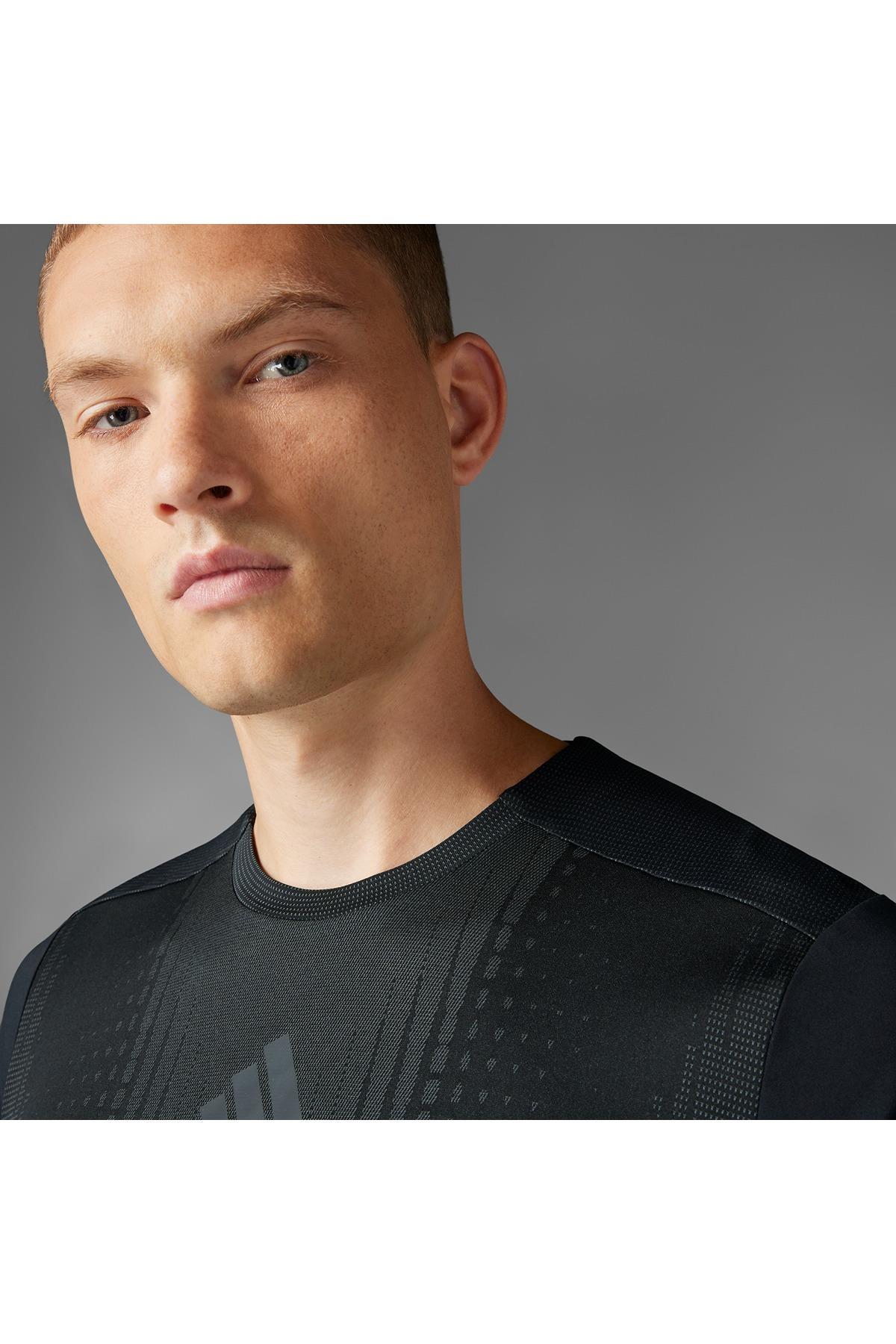adidas Erkek  Siyah  T-shirt AIRCHILL TEE Siyah JI8196