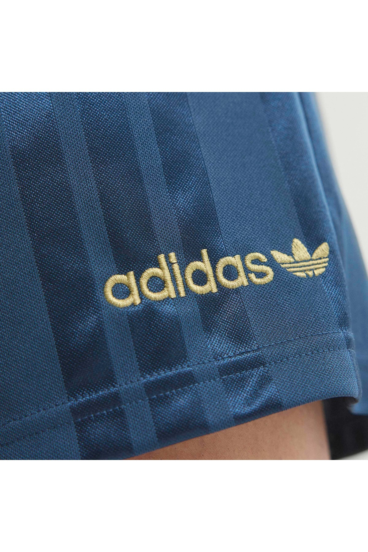adidas Erkek Şort AFA EQT SHORTS KG2286