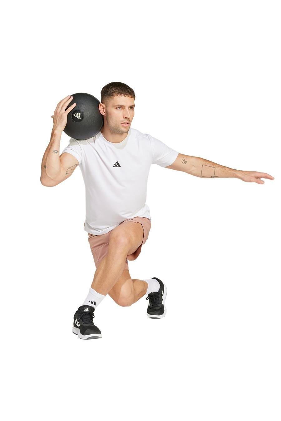 adidas-erkek-sort-d4t-short-ji8140-575-48.jpg