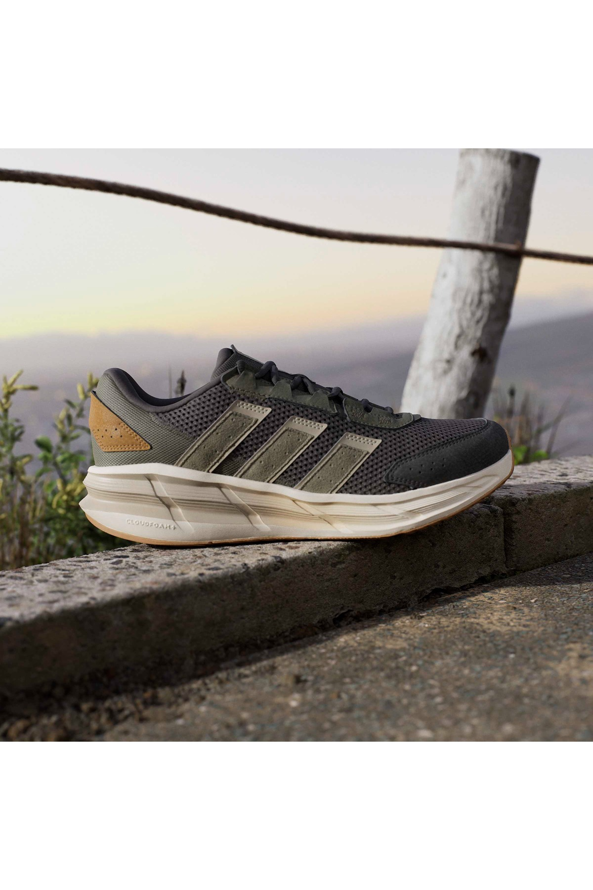 adidas Erkek Yeşil  Koşu Ayakkabısı ASTRASTAR JP5940