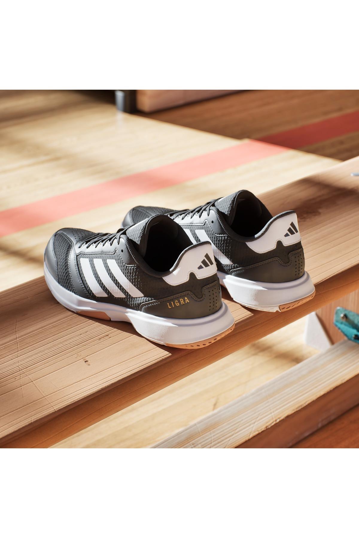 adidas Erkek   Yürüyüş Ayakkabısı Ligra 8 M IH0526