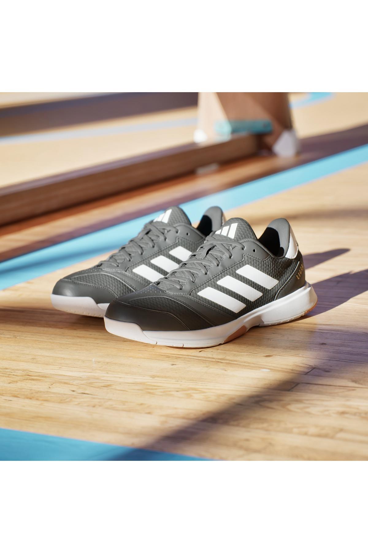 adidas Erkek   Yürüyüş Ayakkabısı Ligra 8 M IH0526