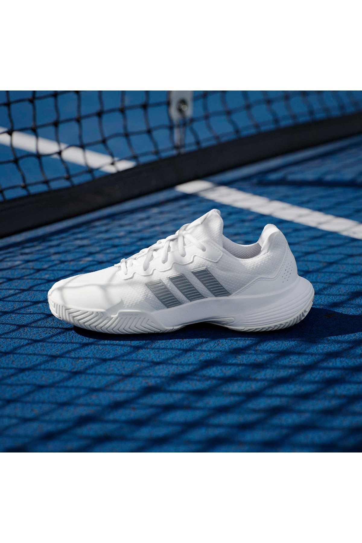 adidas GameCourt 2 W Beyaz Kadın   Yürüyüş Ayakkabısı KI0789