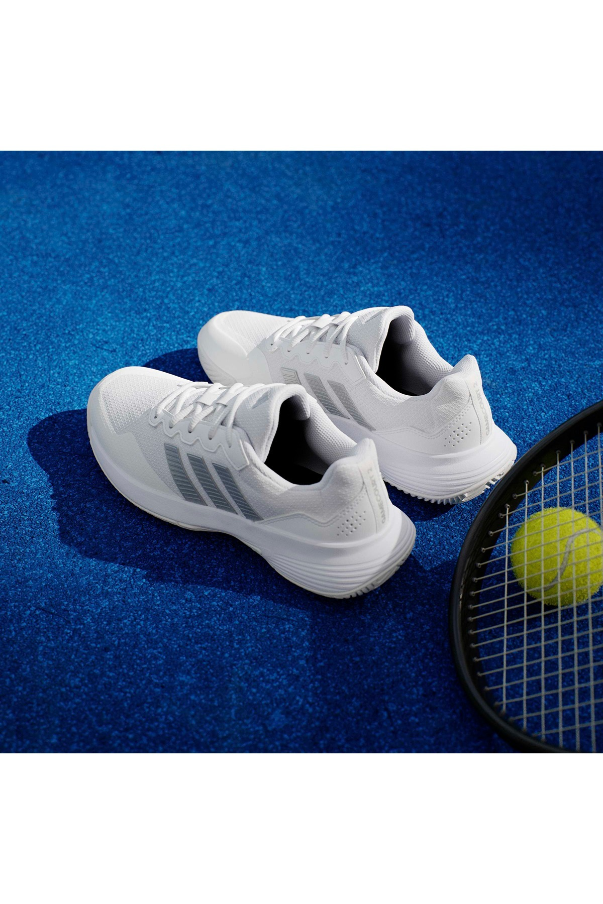 adidas GameCourt 2 W Beyaz Kadın   Yürüyüş Ayakkabısı KI0789